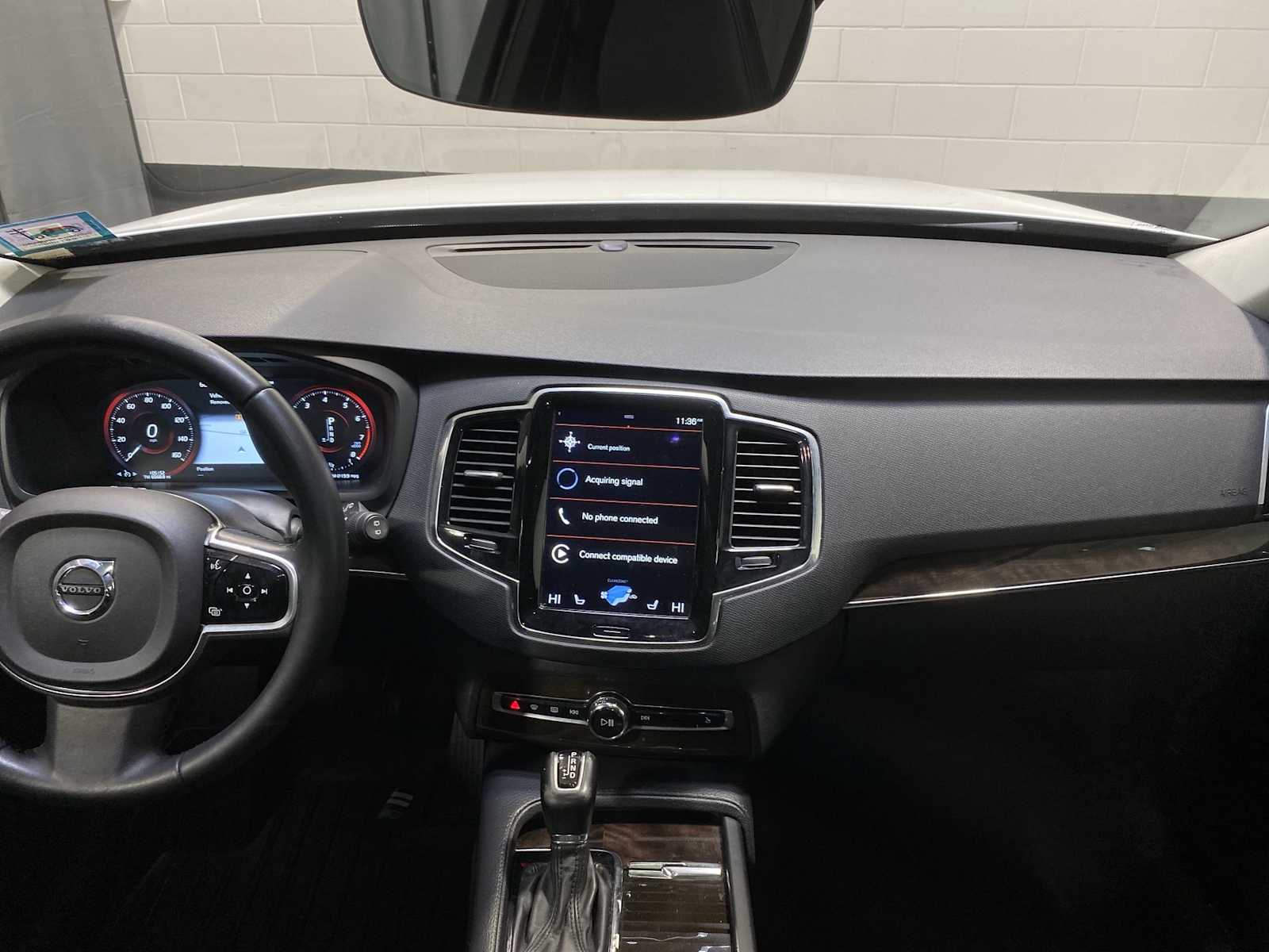 Thumbnail: 2017 Volvo XC90 - 10