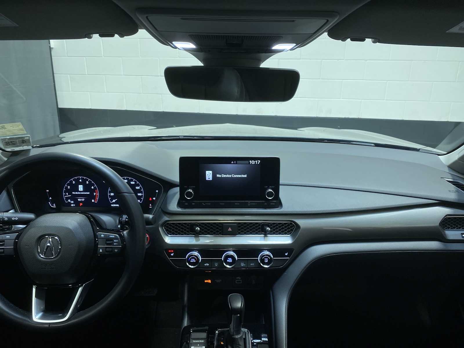 Thumbnail: 2023 Acura Integra - 10