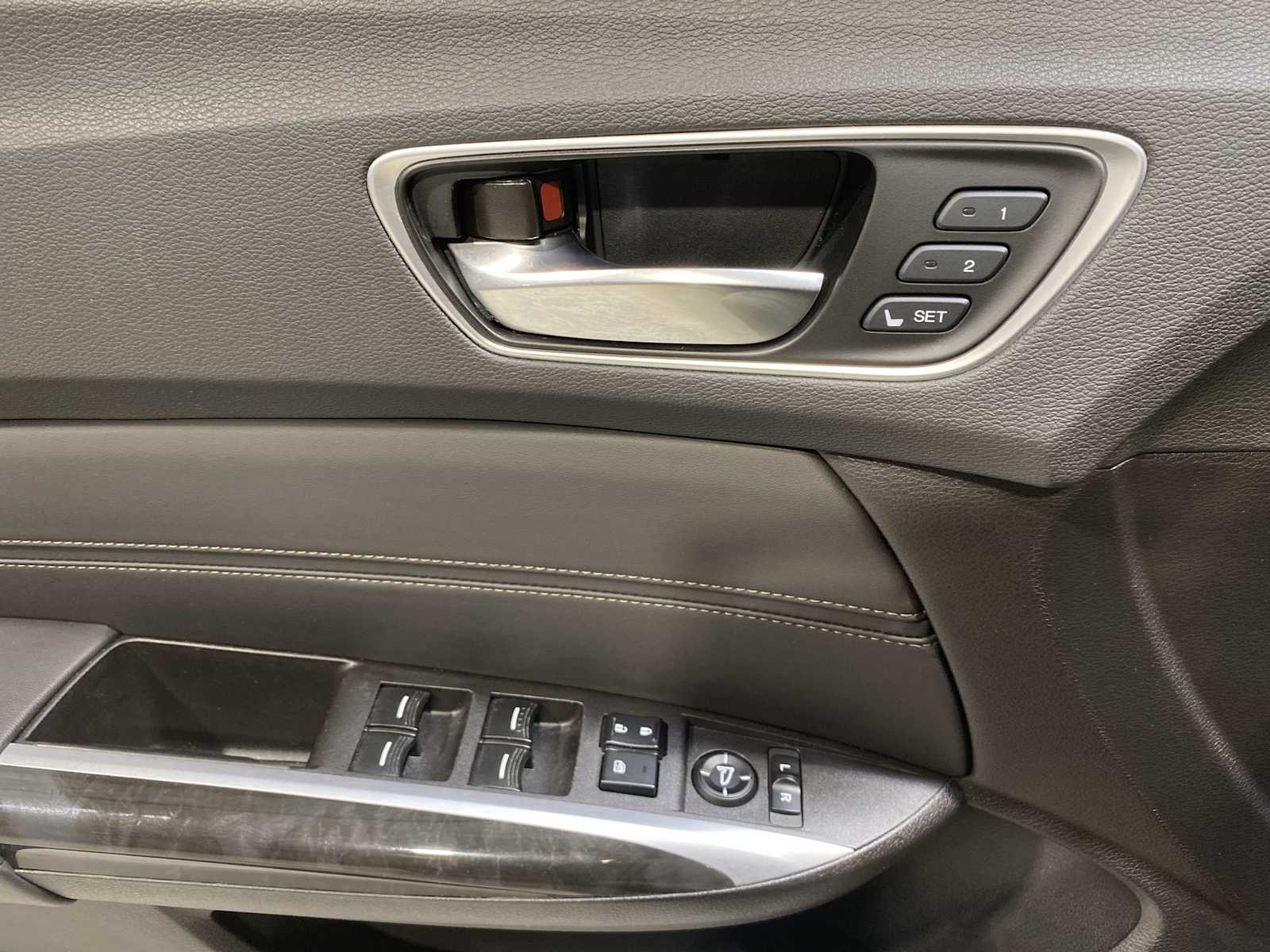 Thumbnail: 2020 Acura TLX - 23