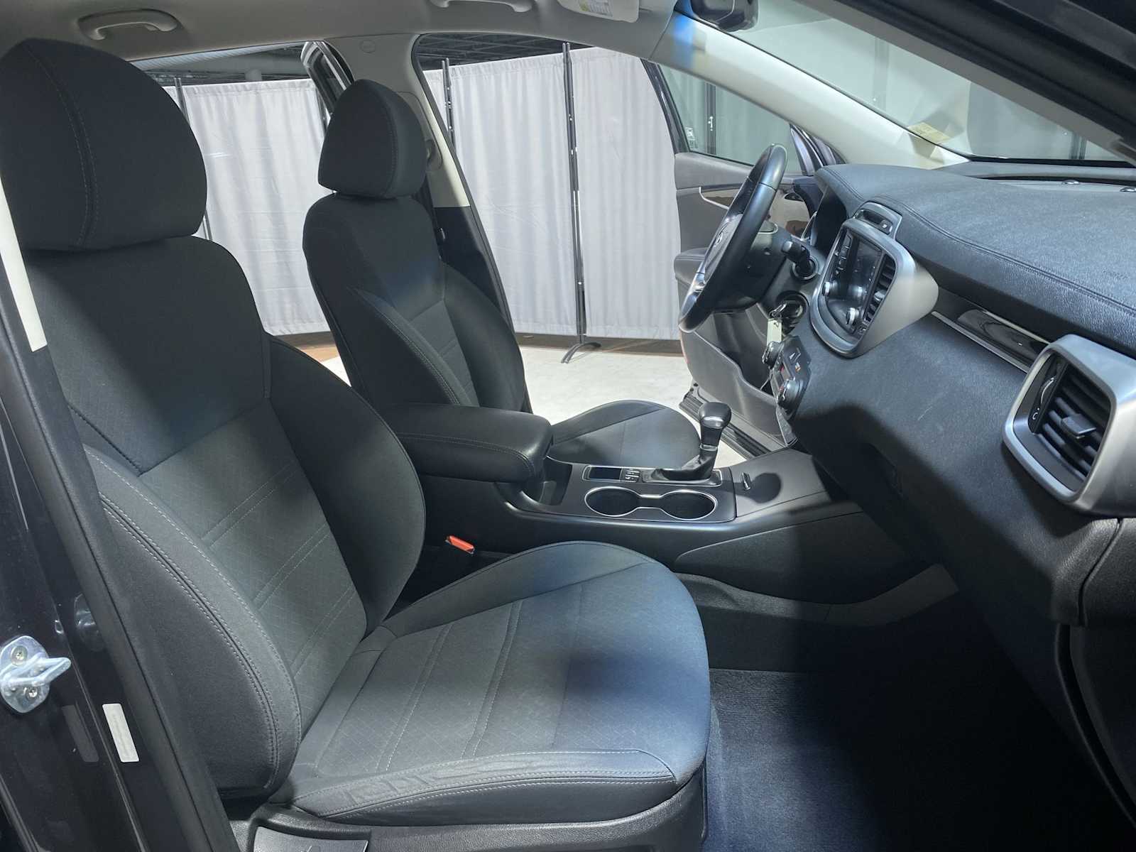 Thumbnail: 2019 Kia Sorento - 14