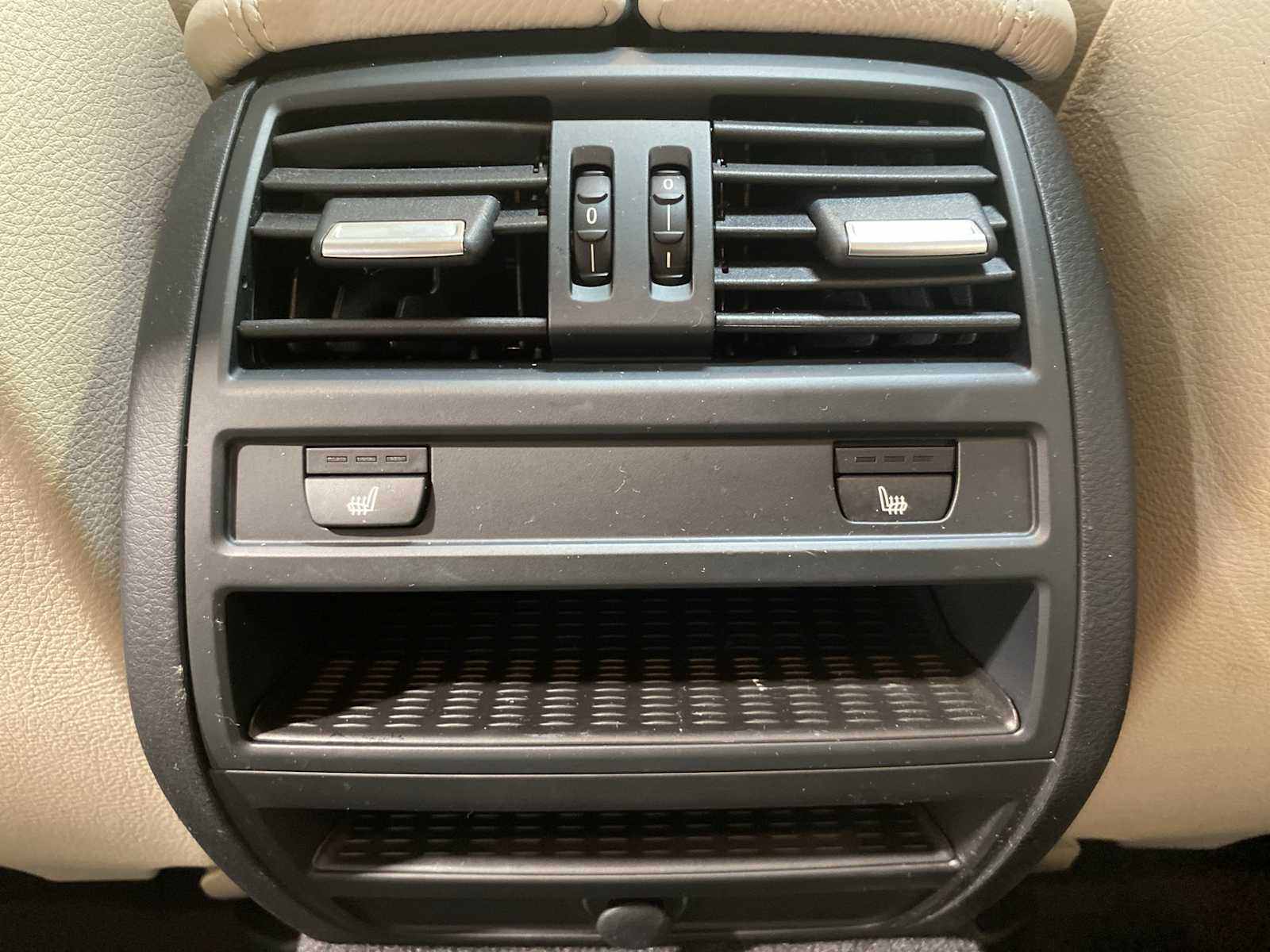 Thumbnail: 2013 BMW 5 Series - 24