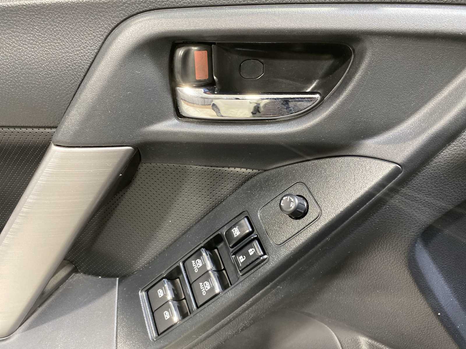 Thumbnail: 2017 Subaru Forester - 23