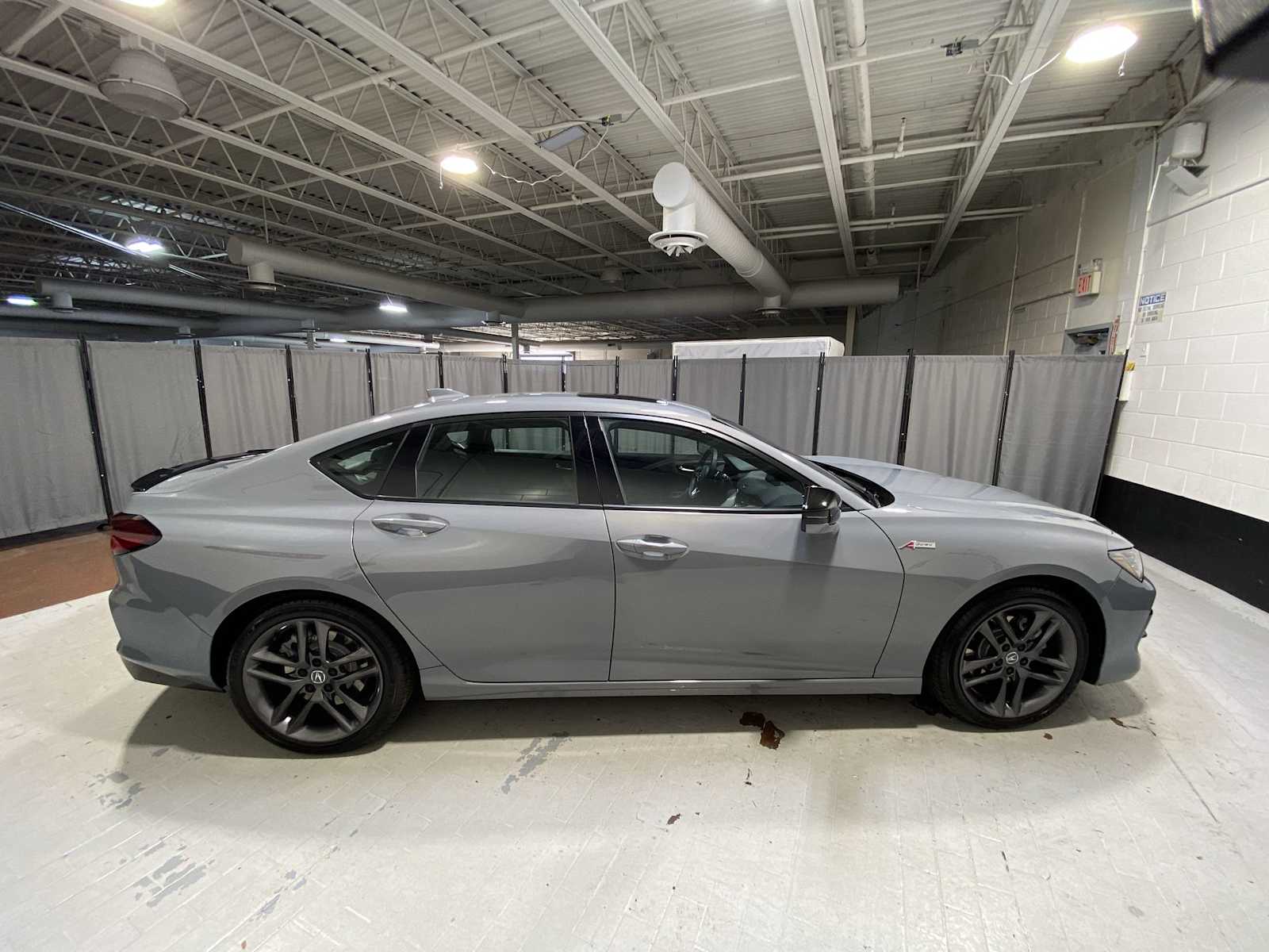 Thumbnail: 2025 Acura TLX - 27