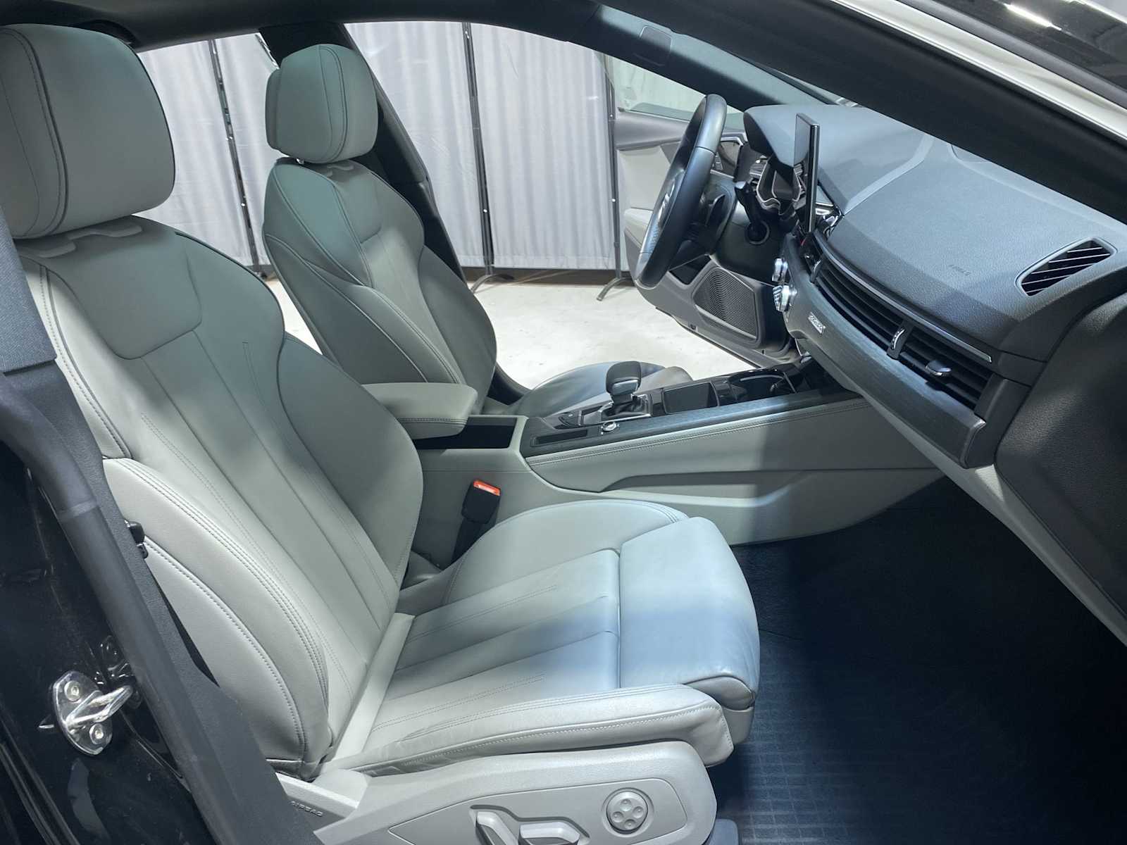 Thumbnail: 2022 Audi A5 - 14