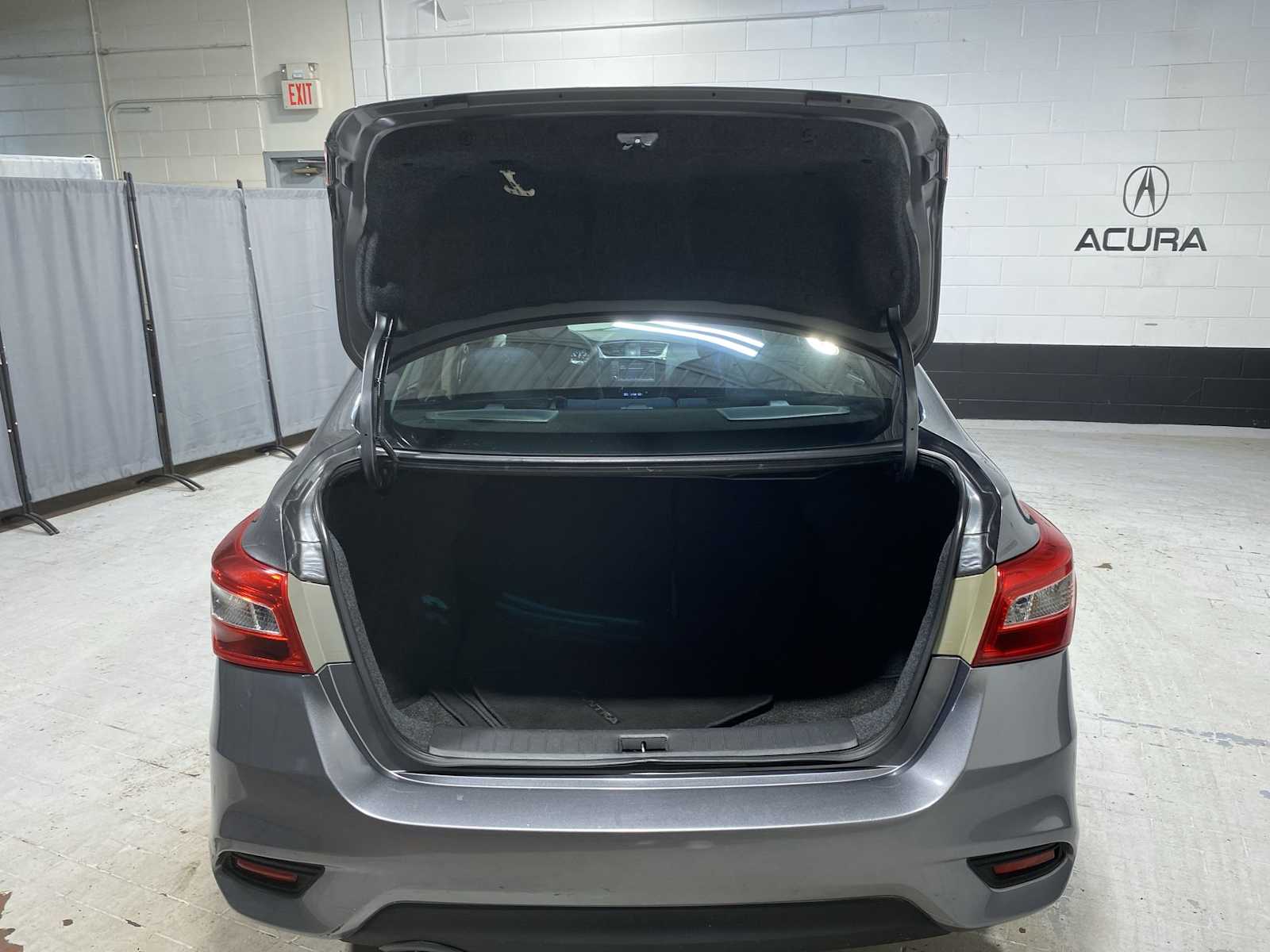 Thumbnail: 2019 Nissan Sentra - 18