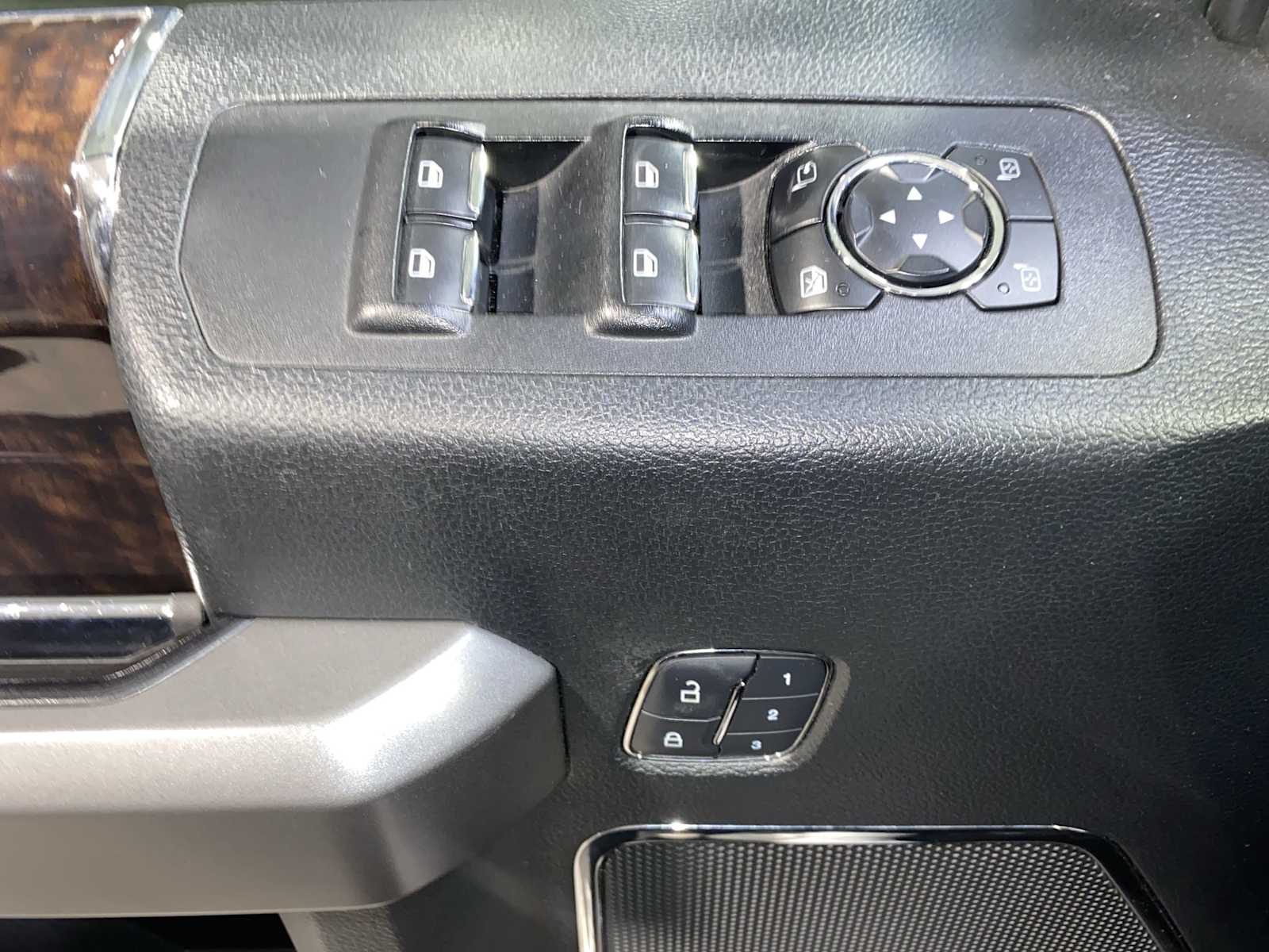 Thumbnail: 2015 Ford F-150 - 23