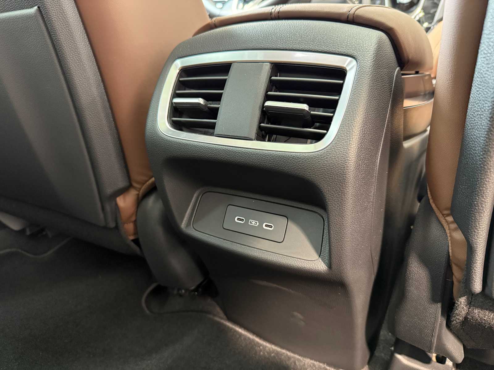 Thumbnail: 2026 Acura RDX - 30