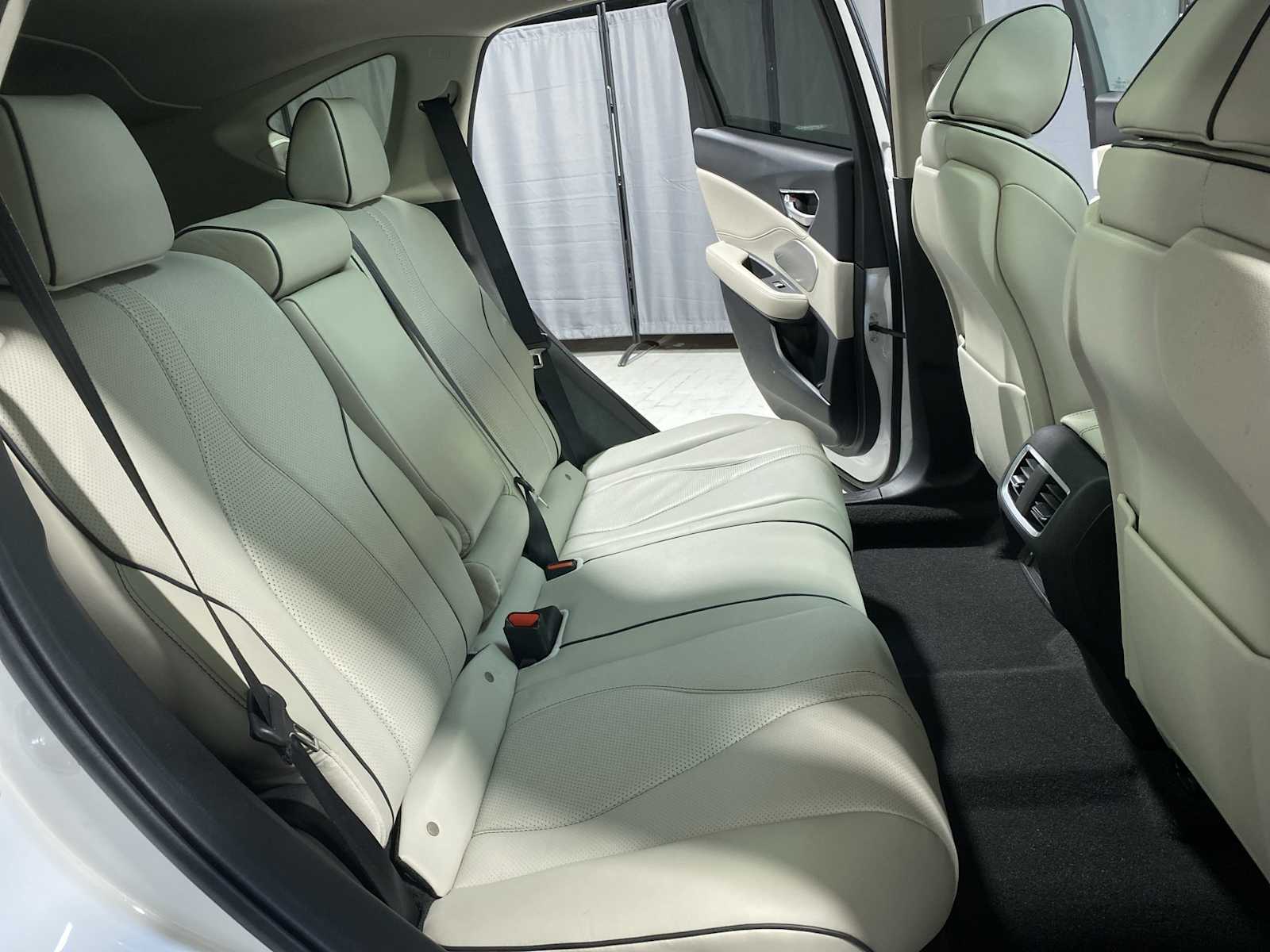 Thumbnail: 2025 Acura RDX - 13