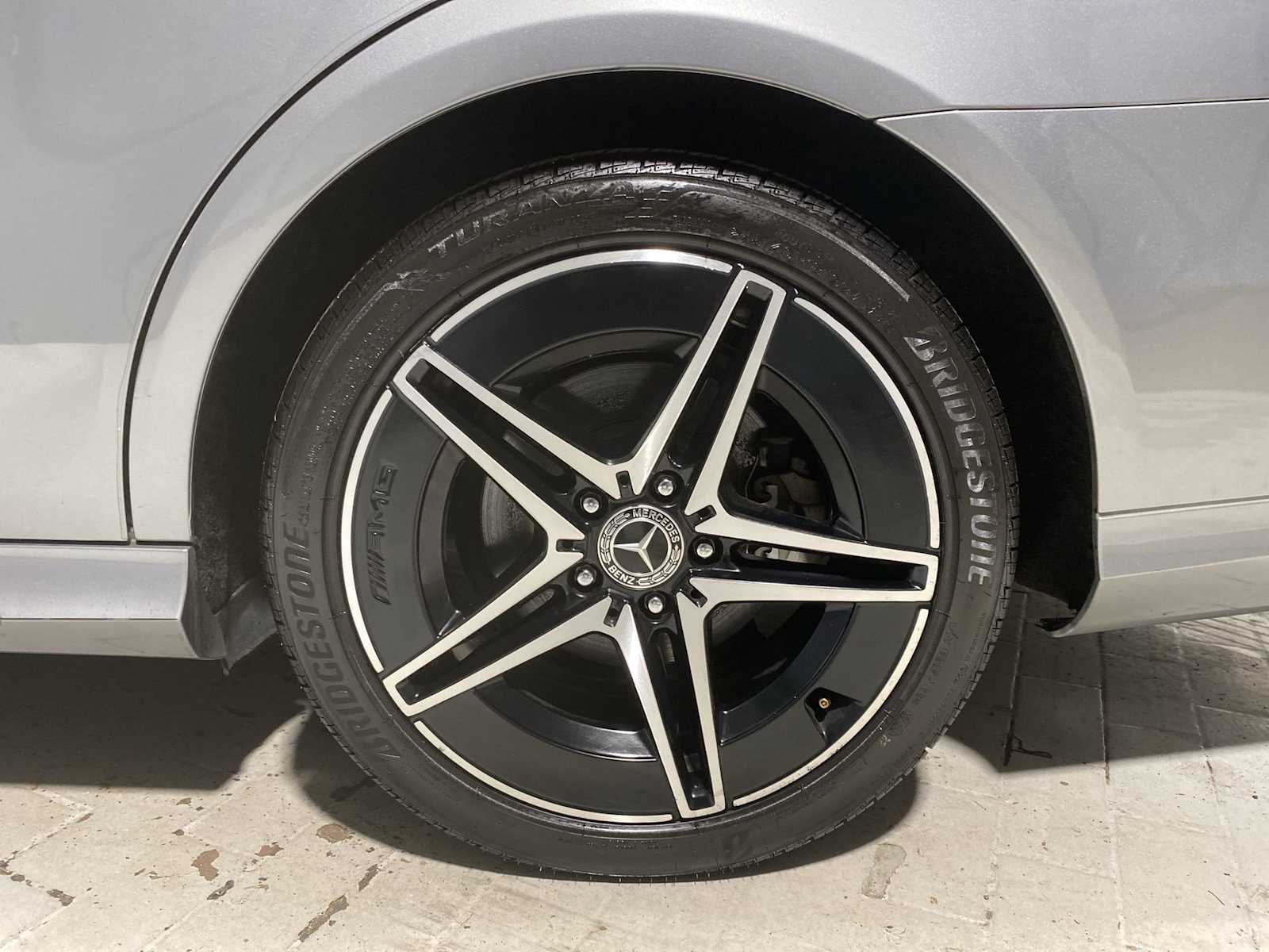 Thumbnail: 2014 Mercedes-Benz E-Class - 8