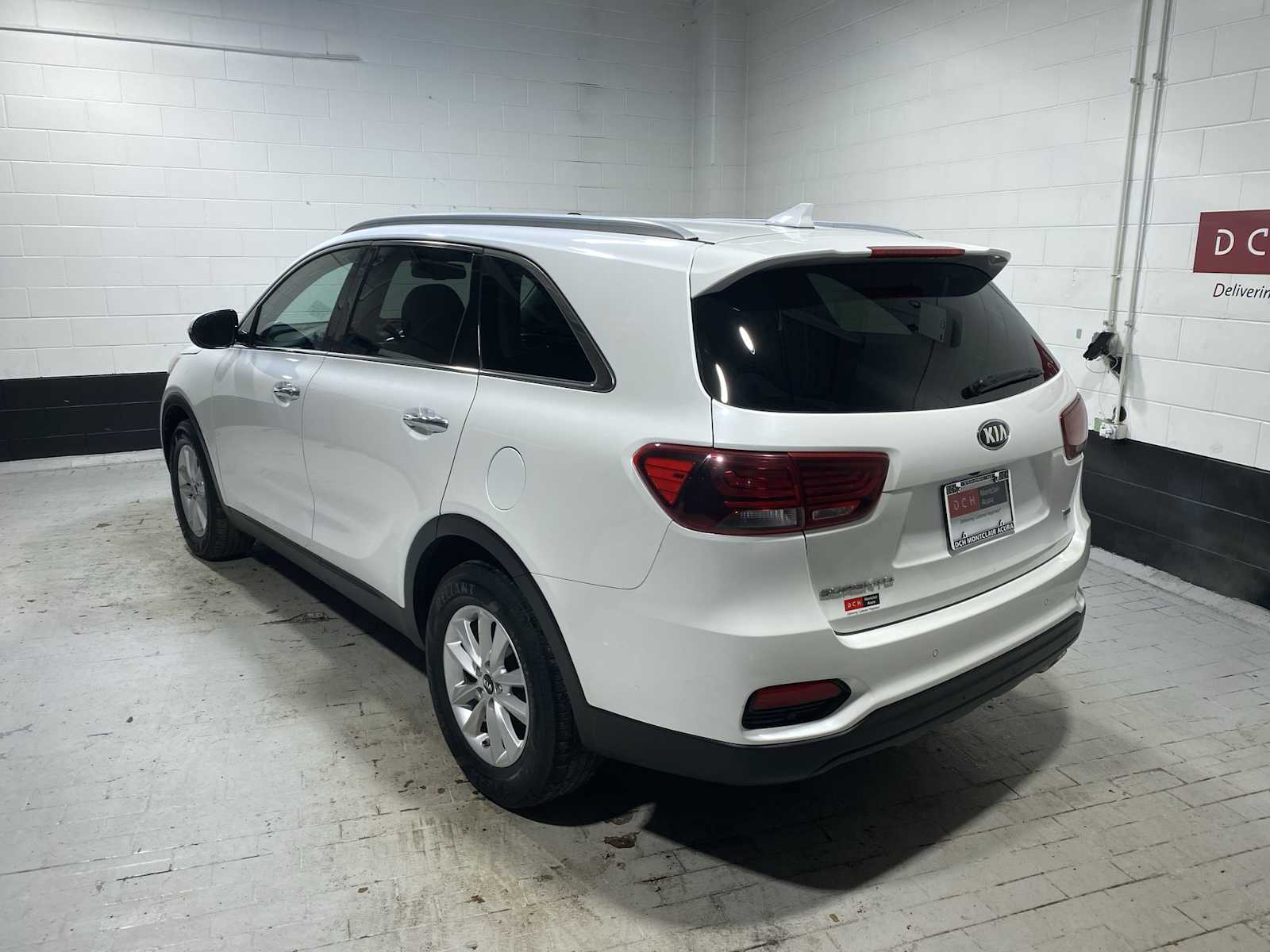 Thumbnail: 2019 Kia Sorento - 4