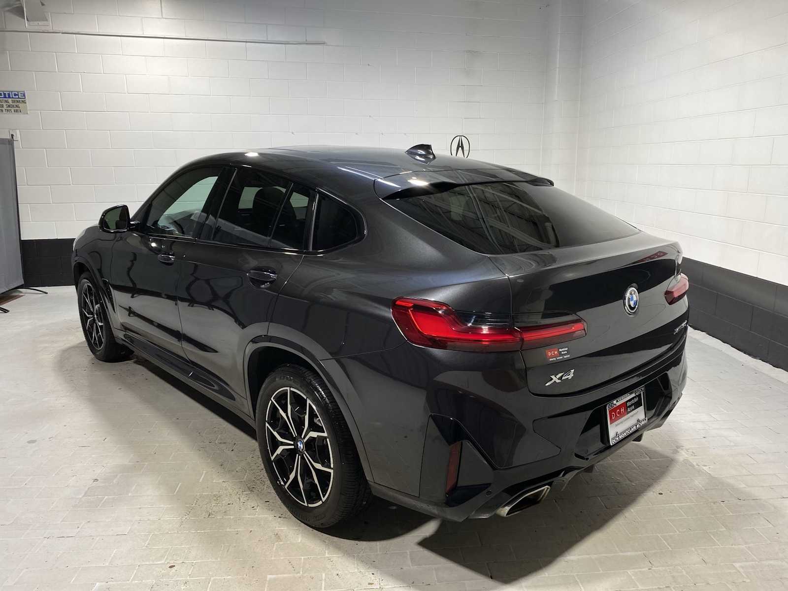 Thumbnail: 2023 BMW X4 - 4