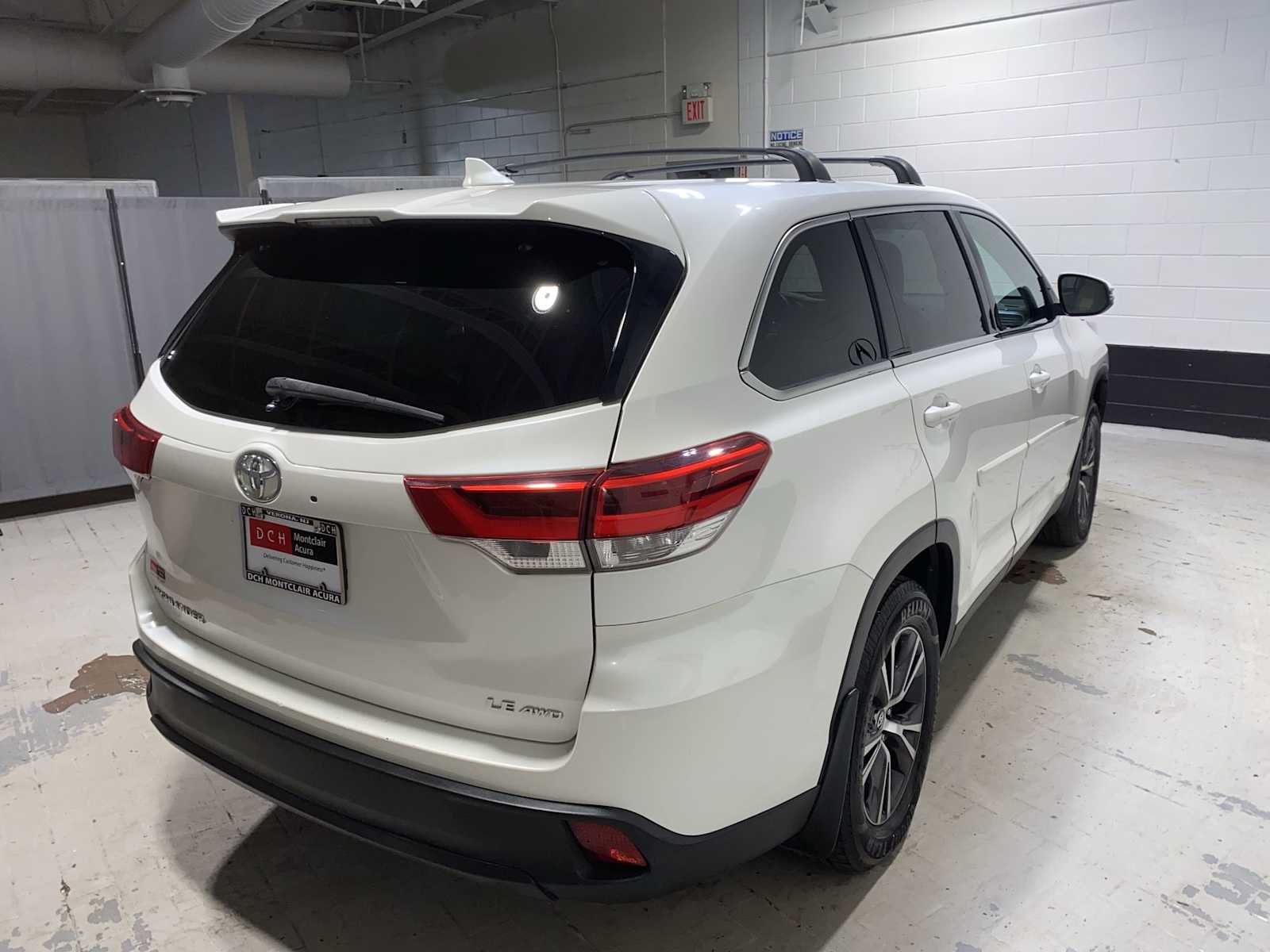 Thumbnail: 2019 Toyota Highlander - 26