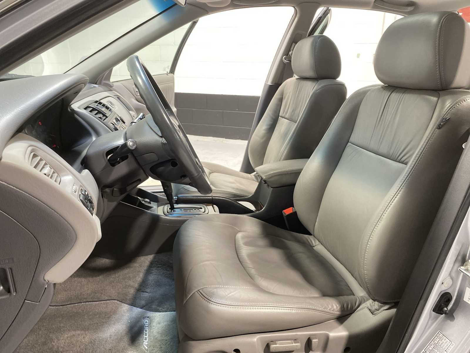 Thumbnail: 2001 Honda Accord - 11