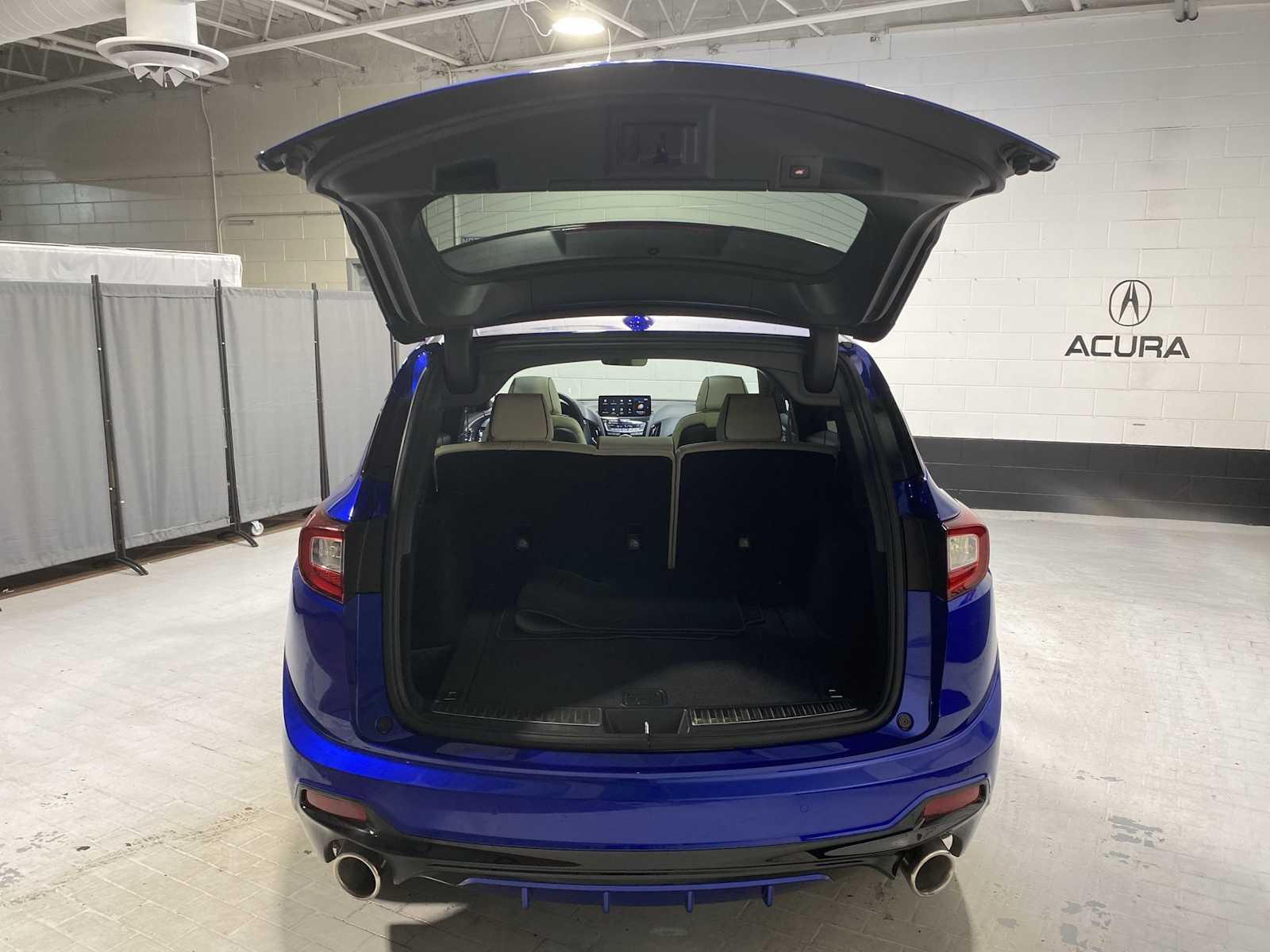 Thumbnail: 2025 Acura RDX - 19
