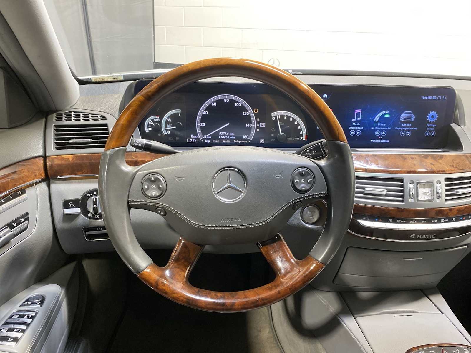 Thumbnail: 2008 Mercedes-Benz S-Class - 15