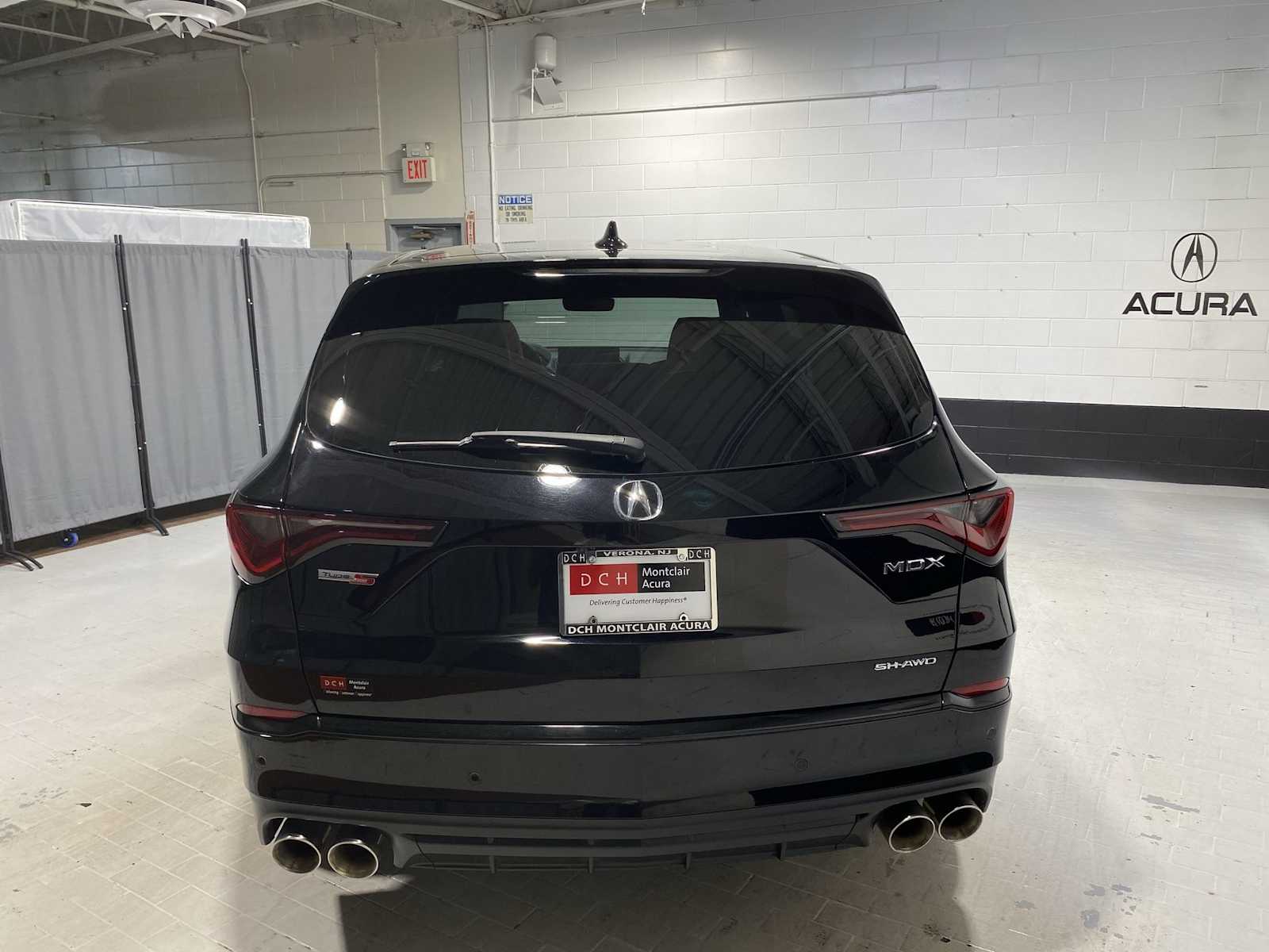 Thumbnail: 2022 Acura MDX - 5