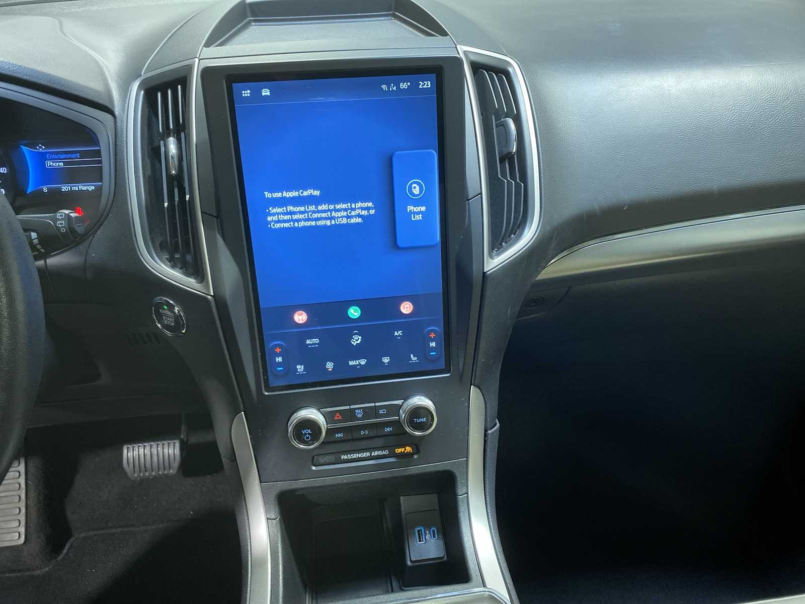 Thumbnail: 2022 Ford Edge - 16