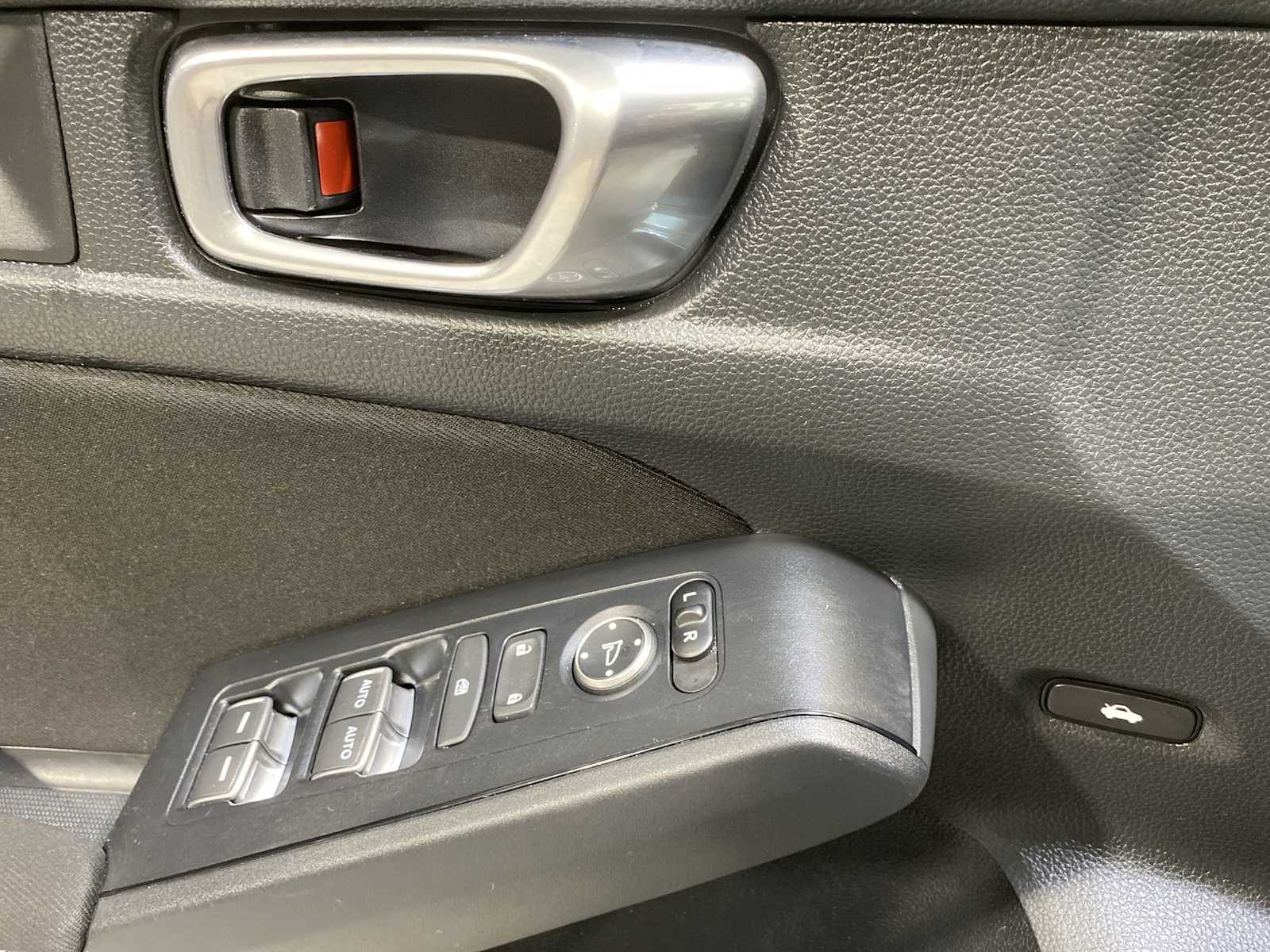 Thumbnail: 2023 Honda Civic - 23