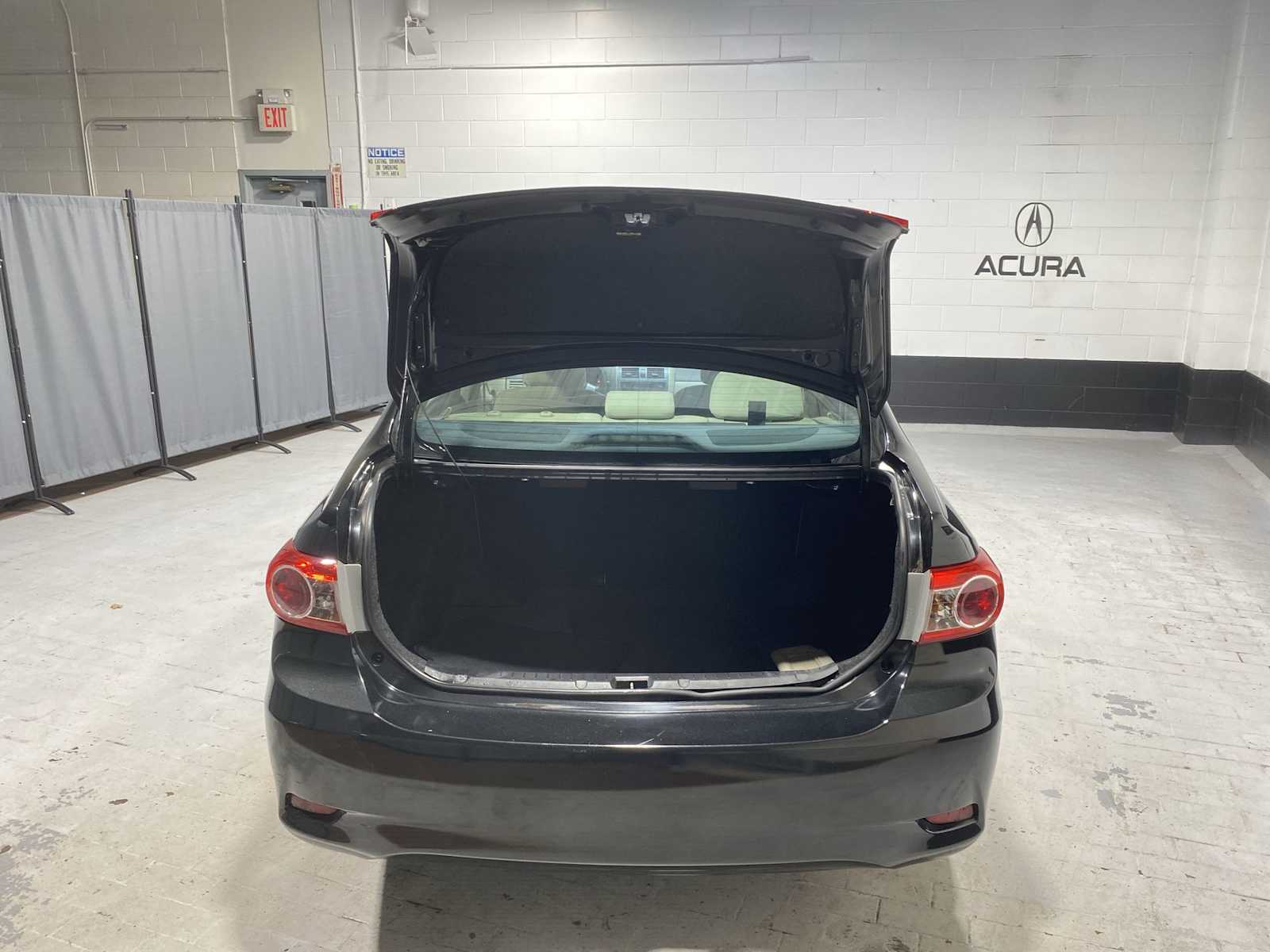 Thumbnail: 2013 Toyota Corolla - 19