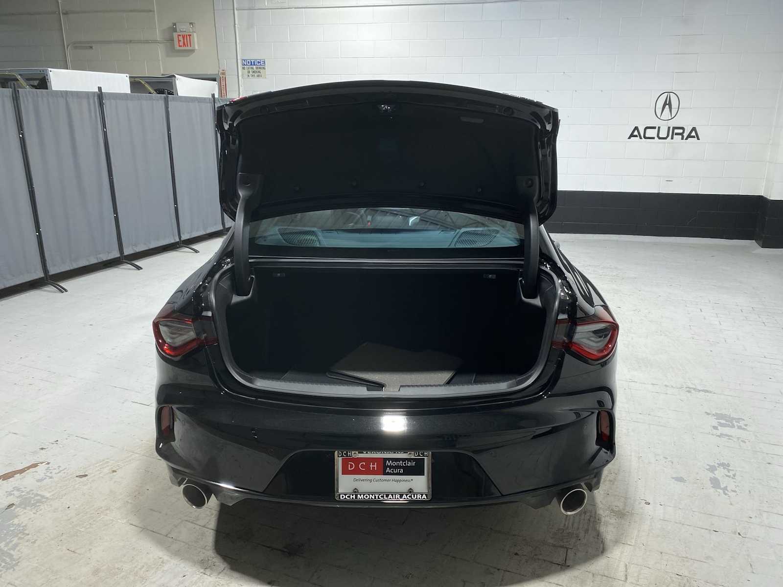 Thumbnail: 2025 Acura TLX - 19