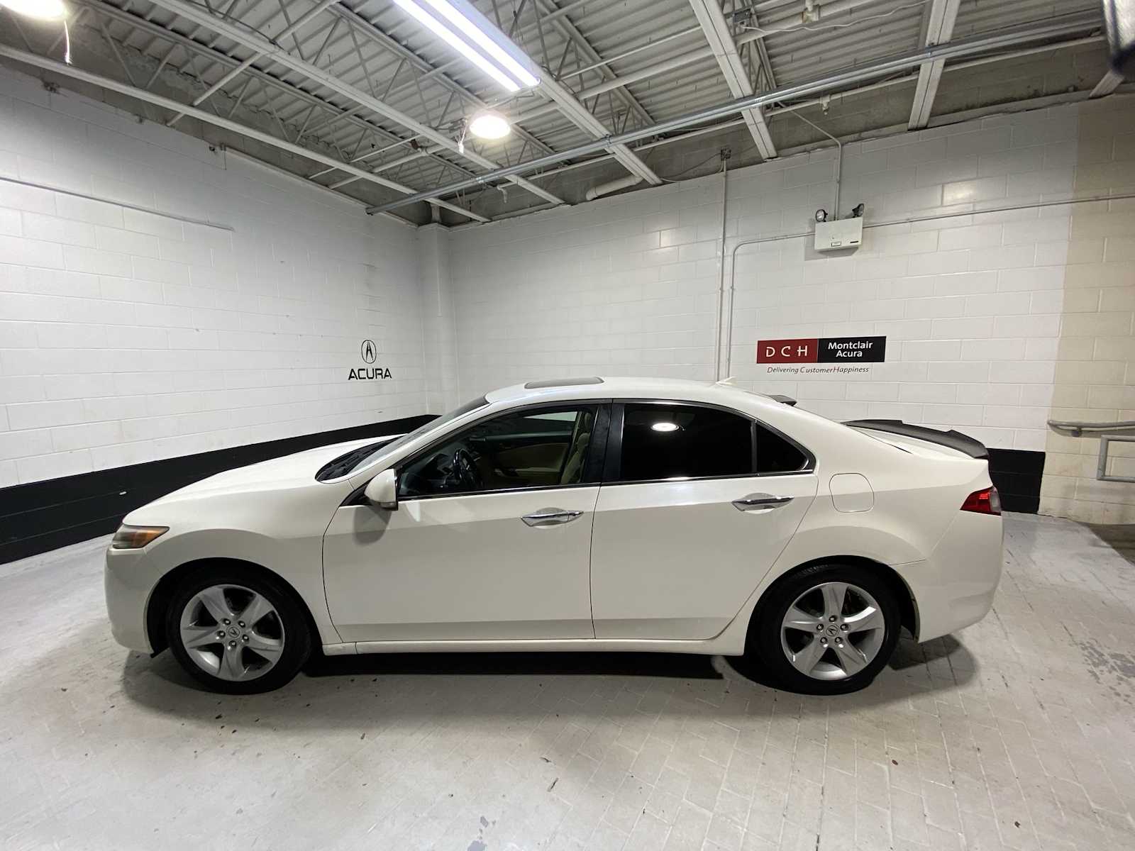 Thumbnail: 2010 Acura TSX - 3
