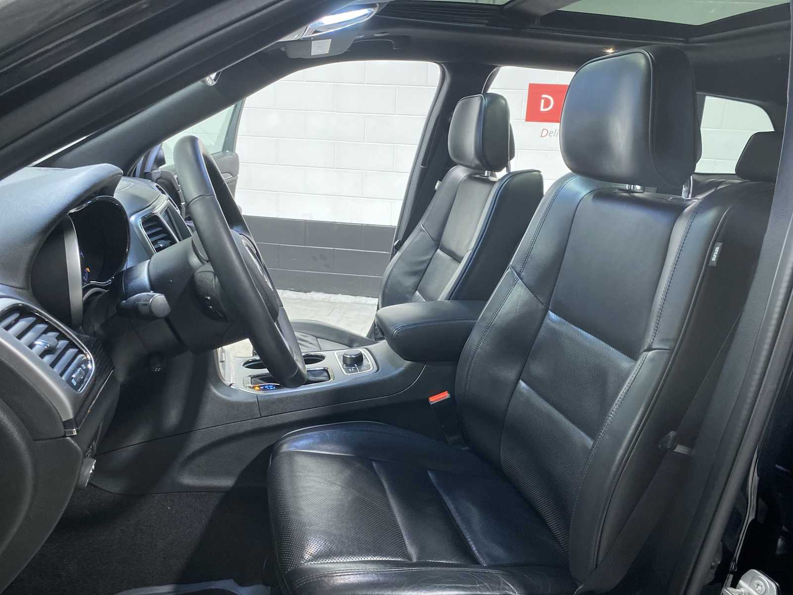 Thumbnail: 2018 Jeep Grand Cherokee - 11