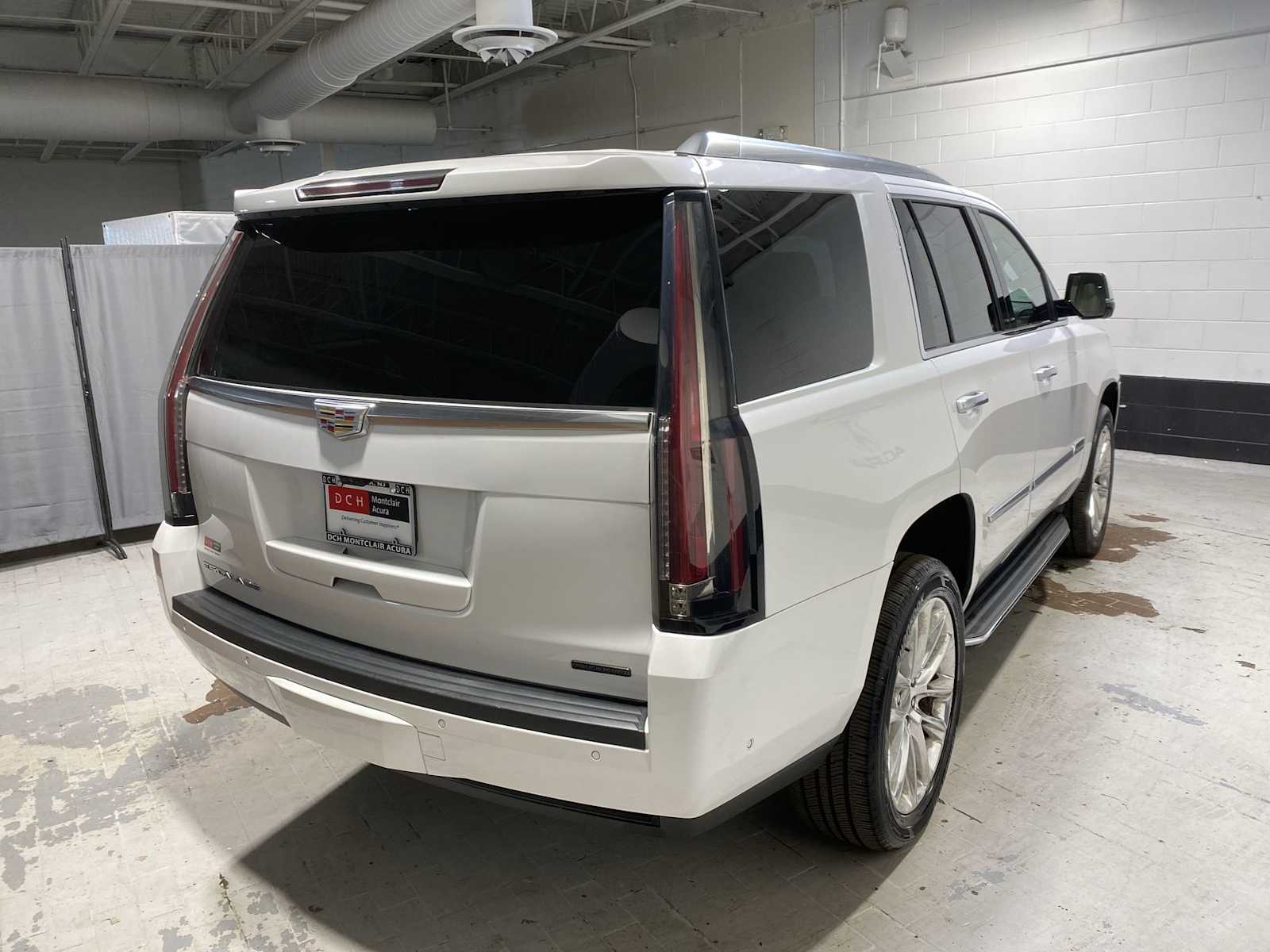 Thumbnail: 2020 Cadillac Escalade - 26