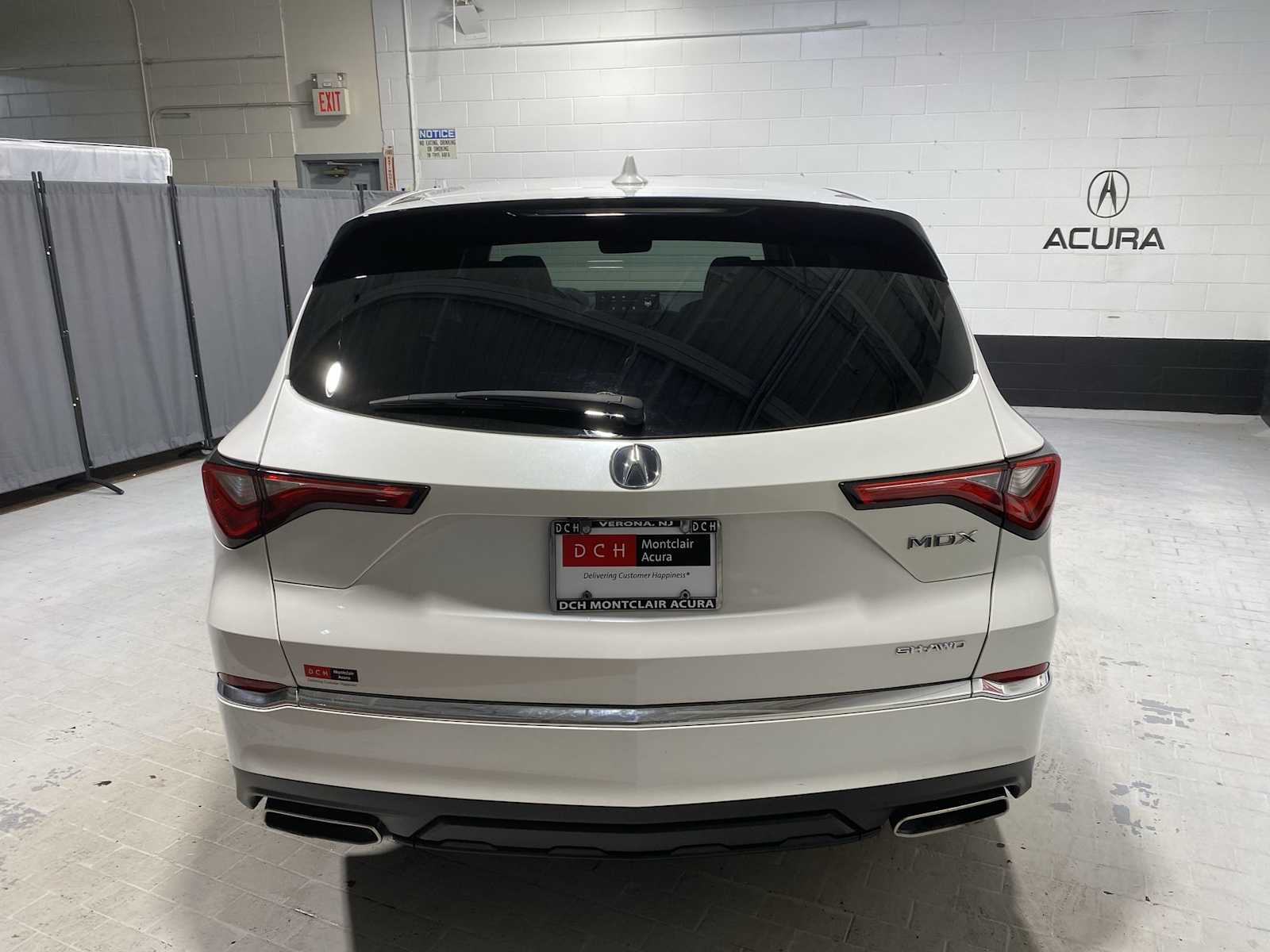 Thumbnail: 2023 Acura MDX - 5