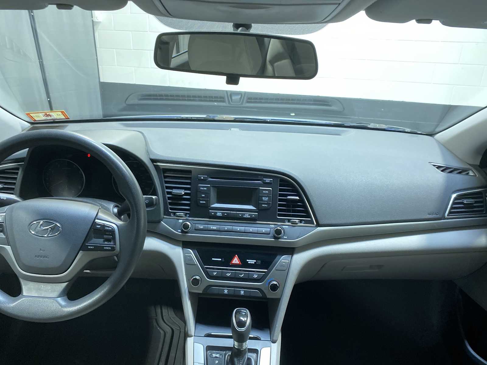Thumbnail: 2017 Hyundai Elantra - 10