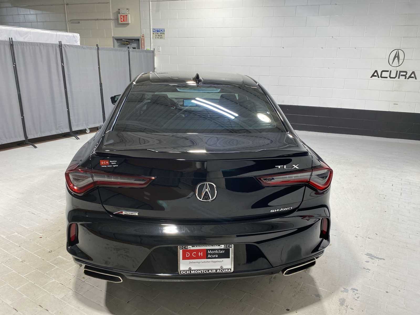 Thumbnail: 2022 Acura TLX - 5