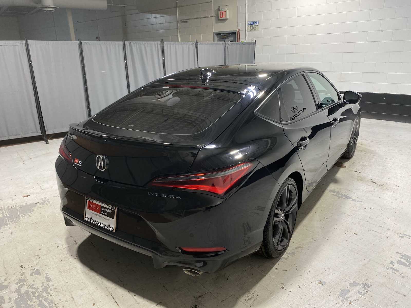 Thumbnail: 2023 Acura Integra - 26