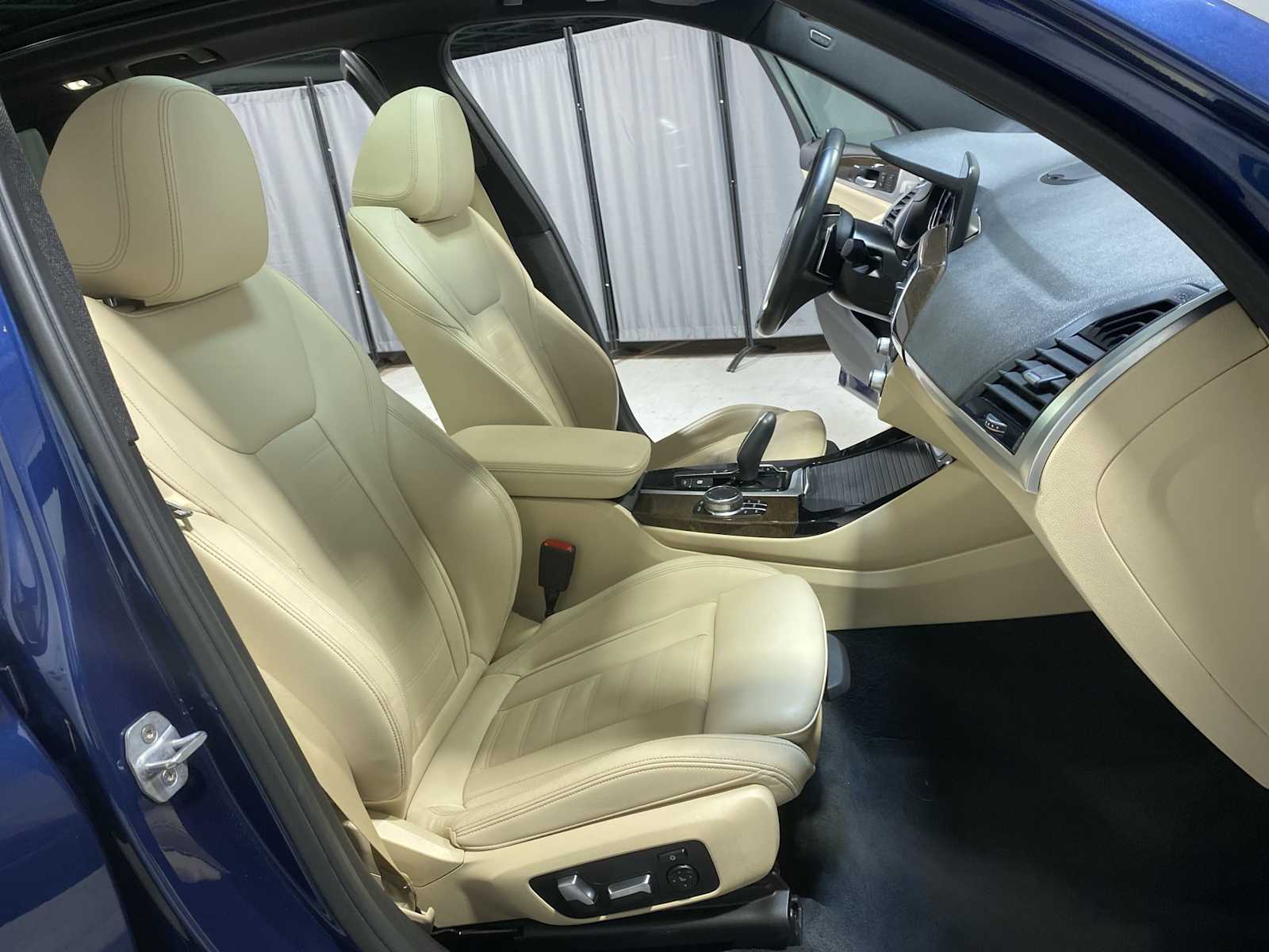 Thumbnail: 2019 BMW X3 - 14