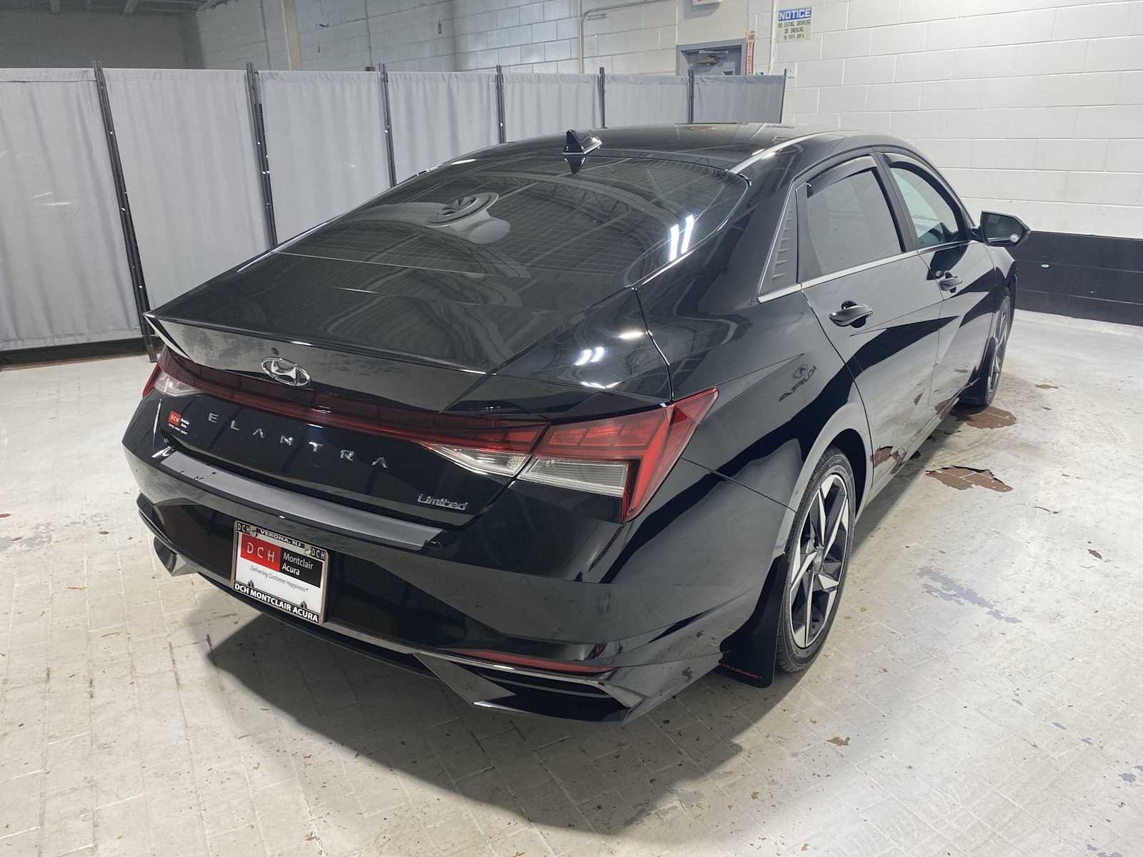 Thumbnail: 2023 Hyundai Elantra - 26