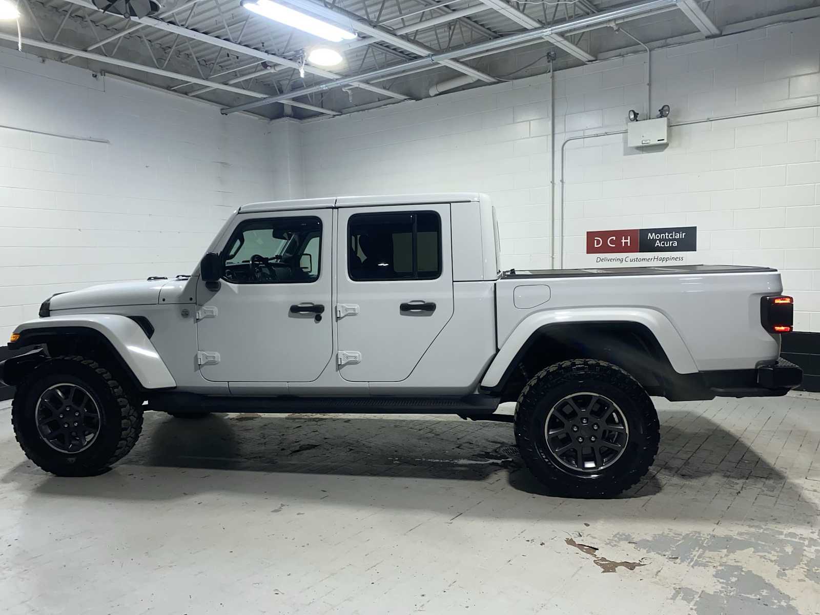 Thumbnail: 2020 Jeep Gladiator - 3