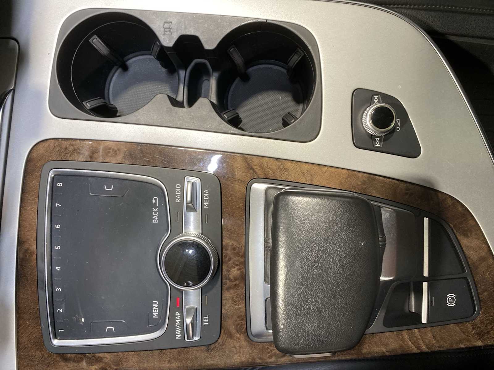 Thumbnail: 2017 Audi Q7 - 17