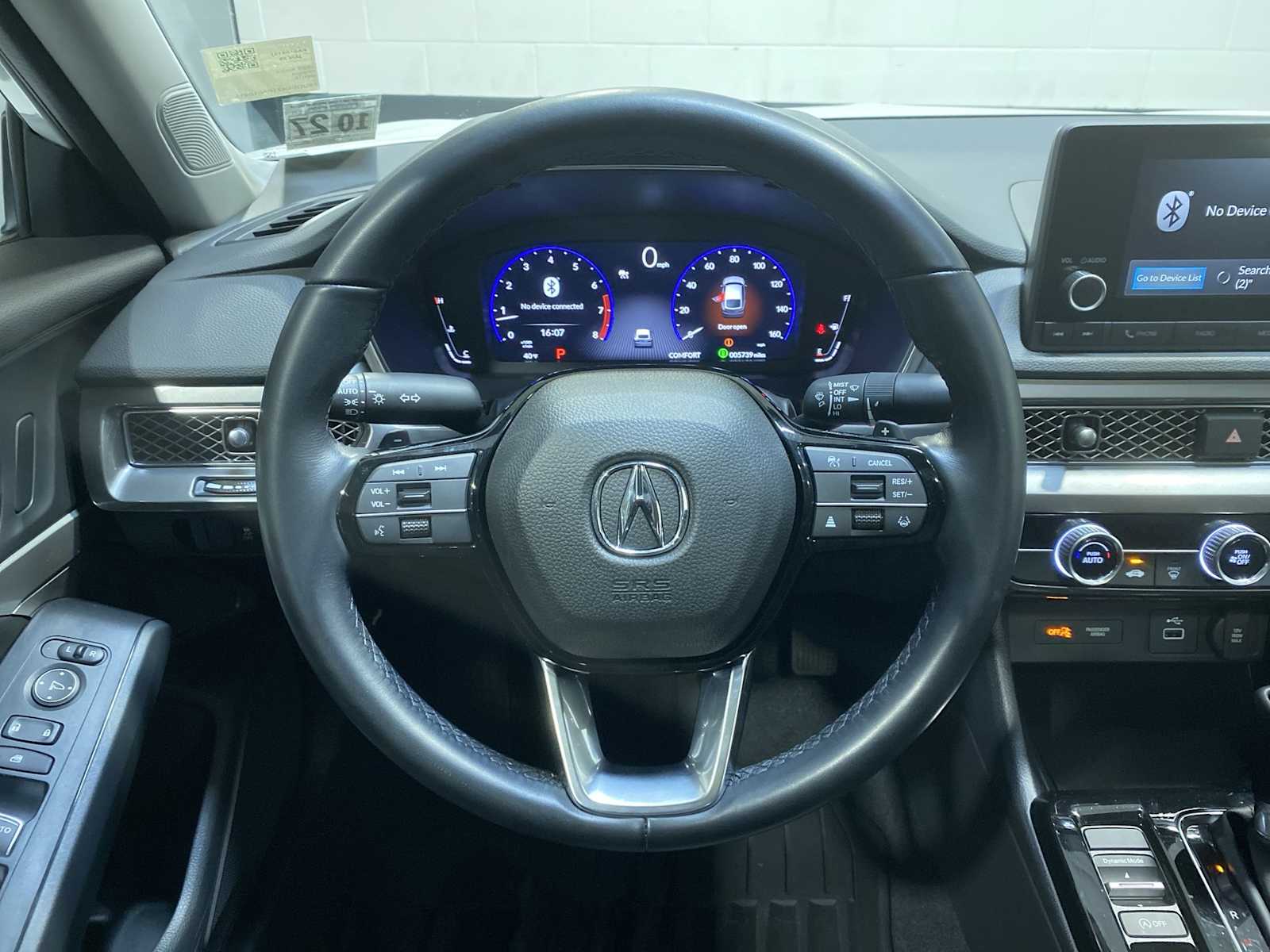 Thumbnail: 2023 Acura Integra - 15