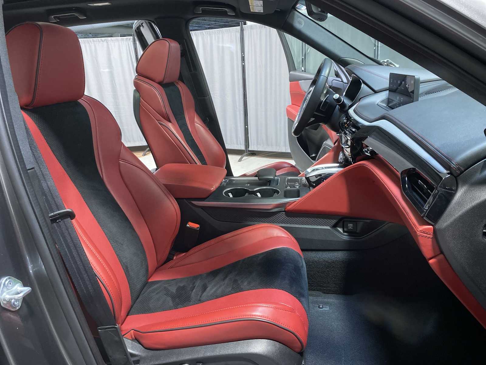 Thumbnail: 2023 Acura MDX - 14