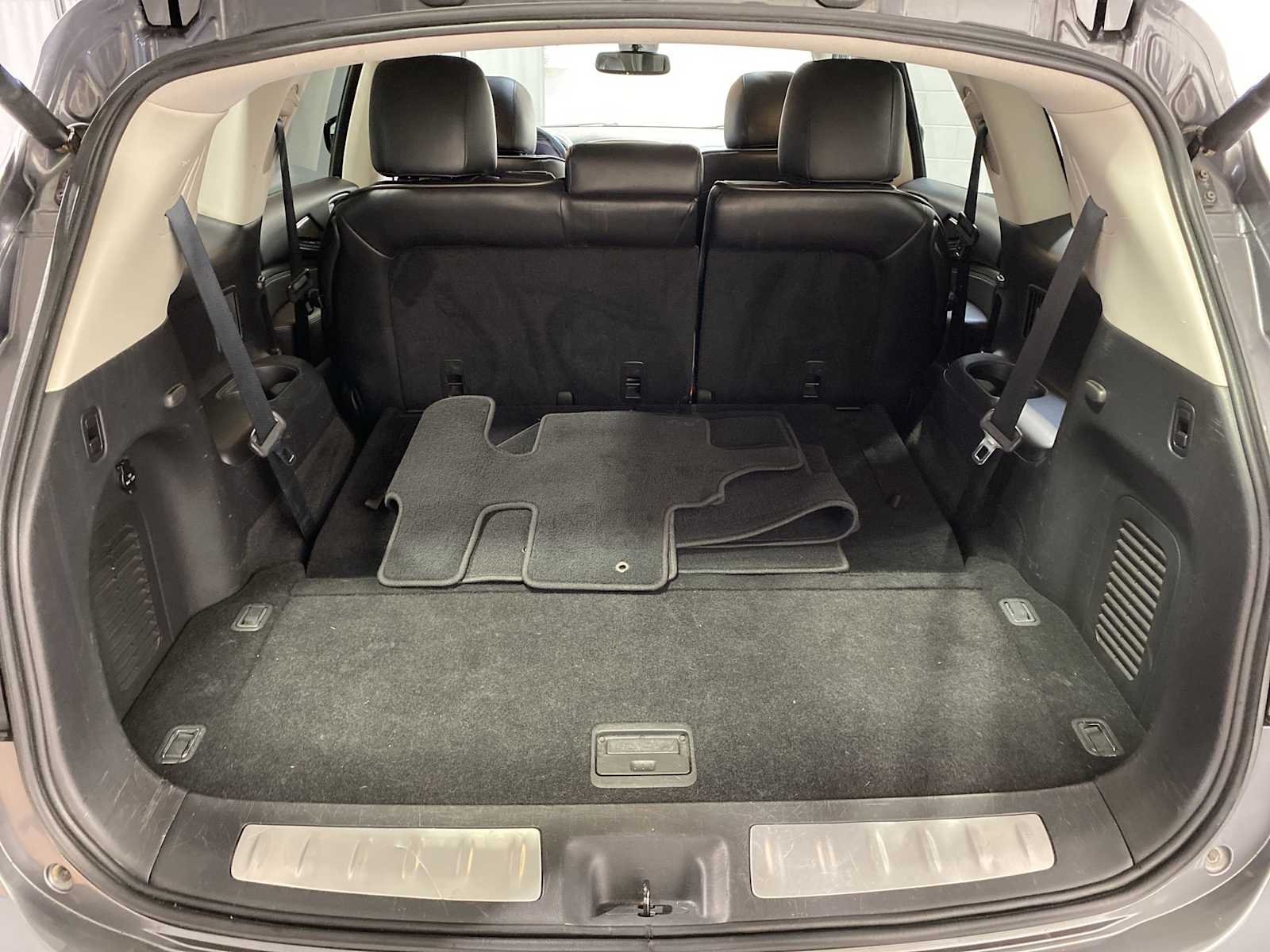 Thumbnail: 2015 INFINITI QX60 - 19