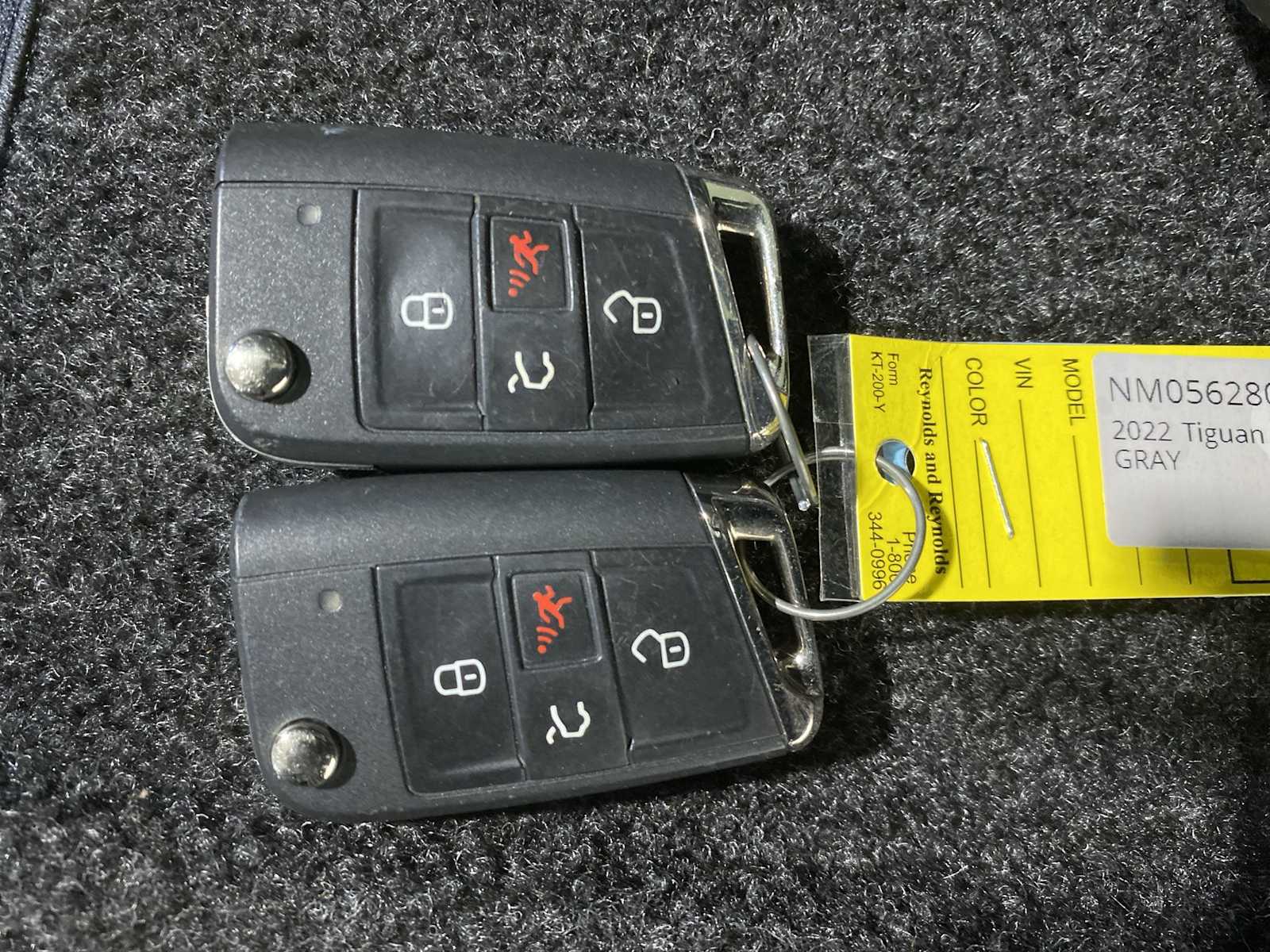 Thumbnail: 2022 Volkswagen Tiguan - 20