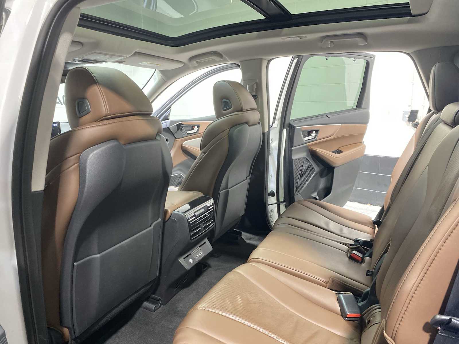 Thumbnail: 2023 Acura MDX - 12