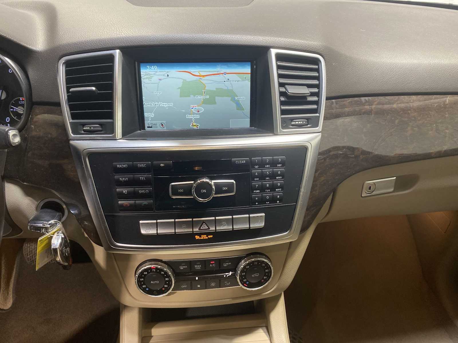 Thumbnail: 2014 Mercedes-Benz M-Class - 16