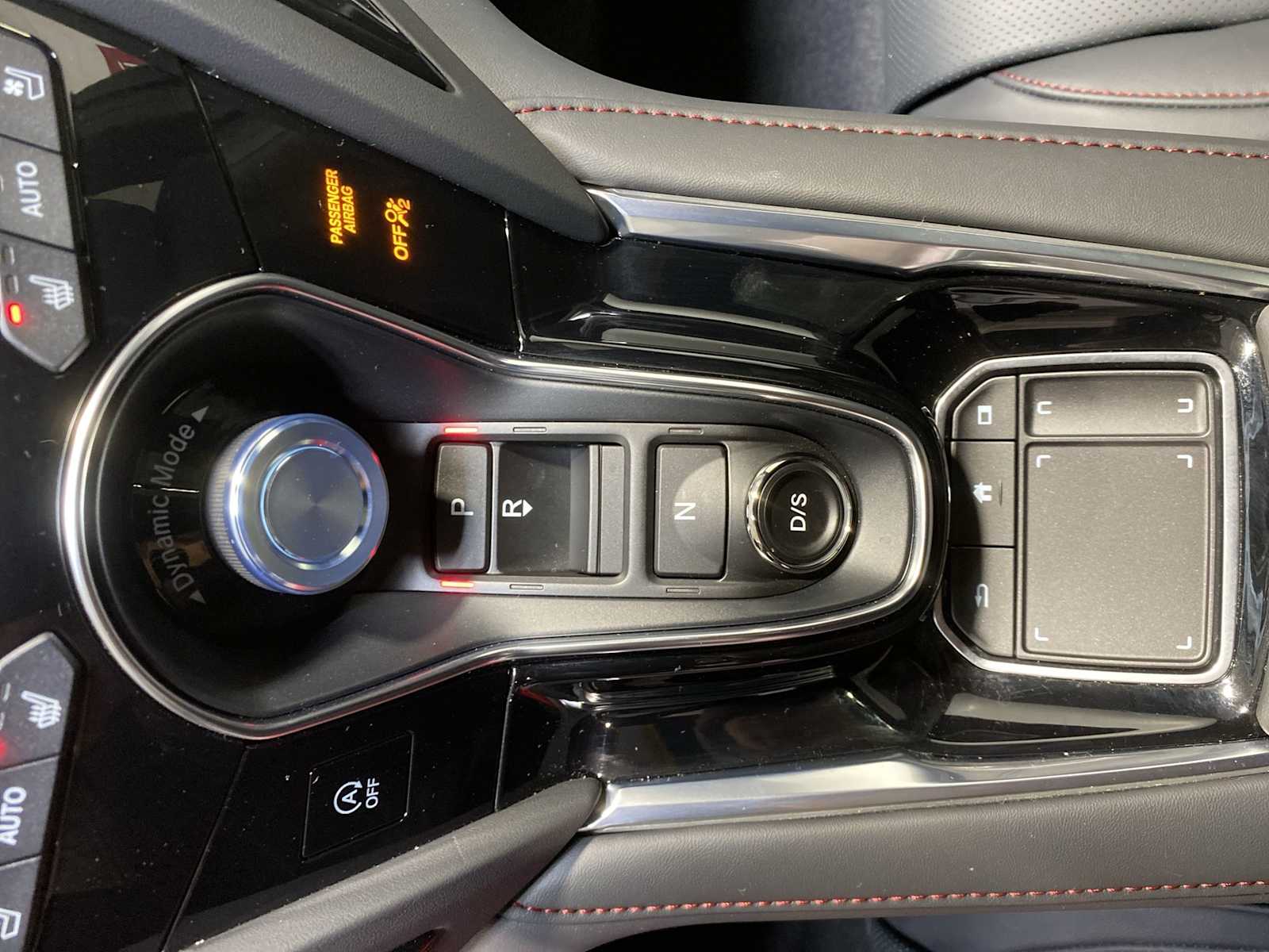 Thumbnail: 2025 Acura RDX - 17