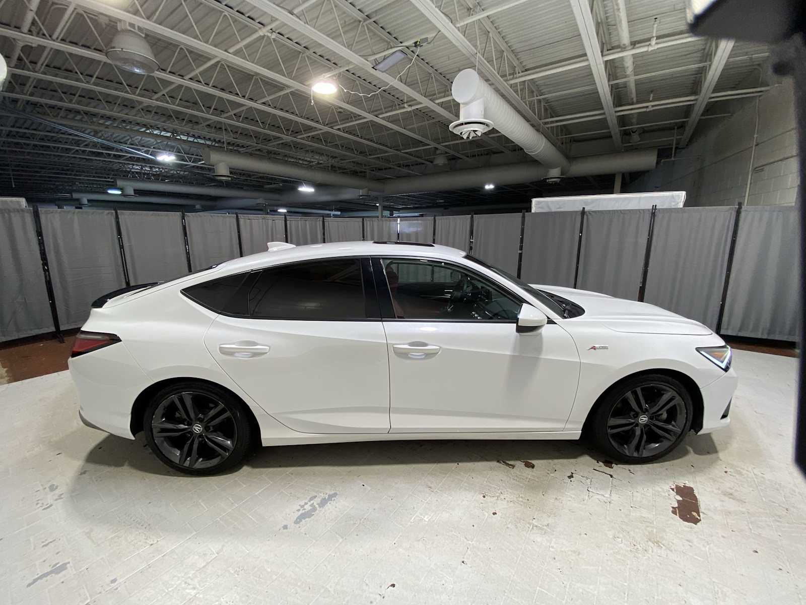 Thumbnail: 2023 Acura Integra - 27