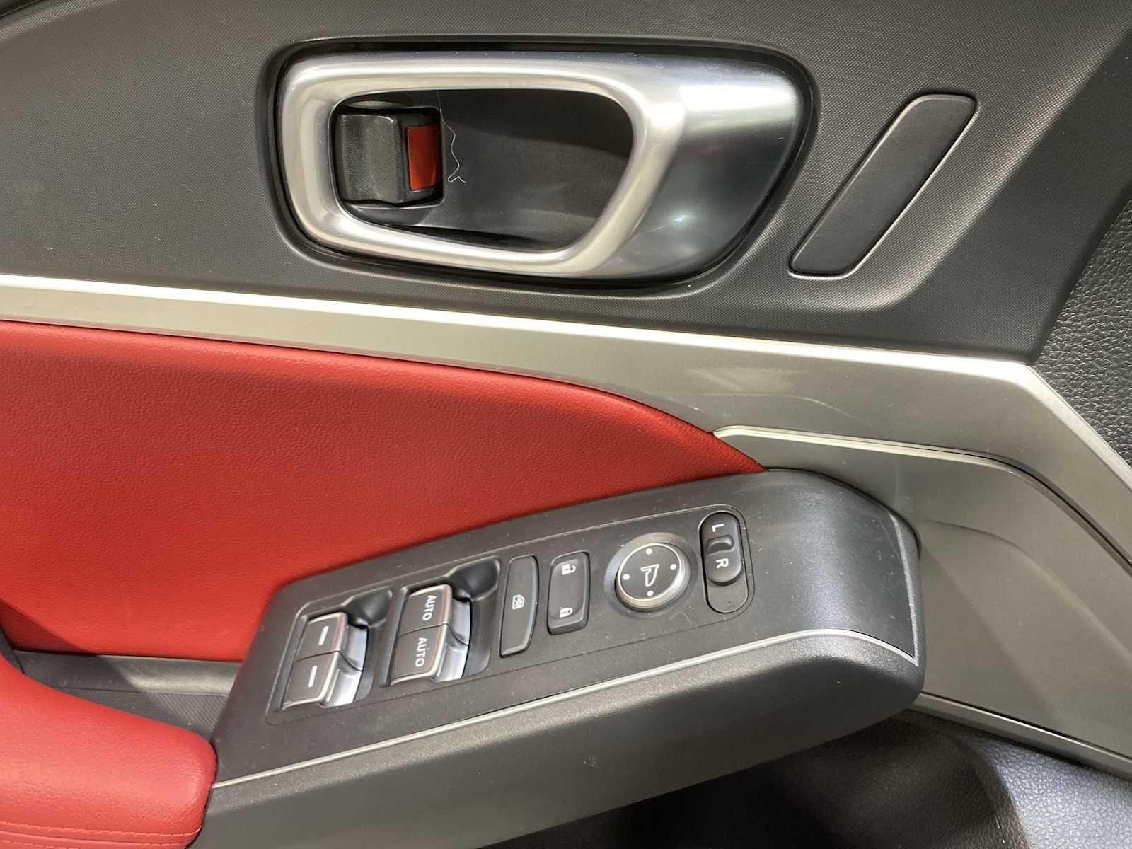 Thumbnail: 2025 Acura Integra - 23