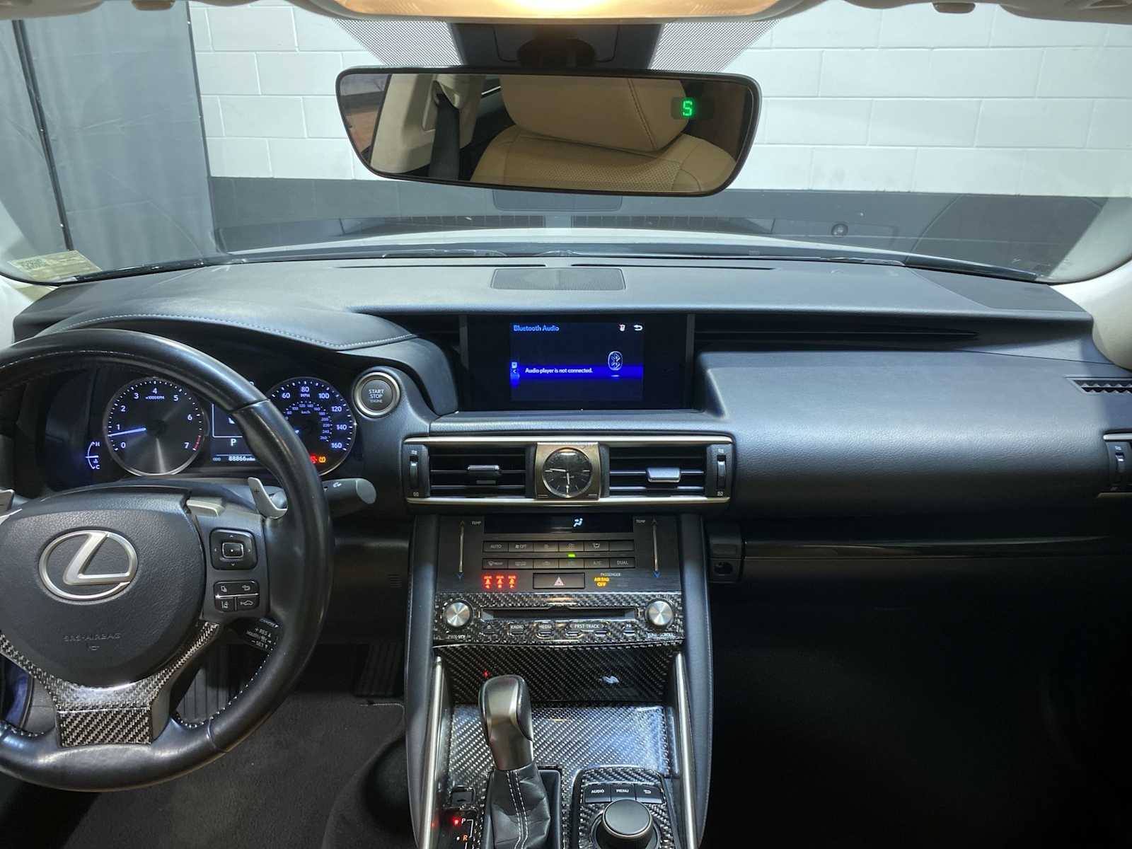 Thumbnail: 2017 Lexus IS - 10