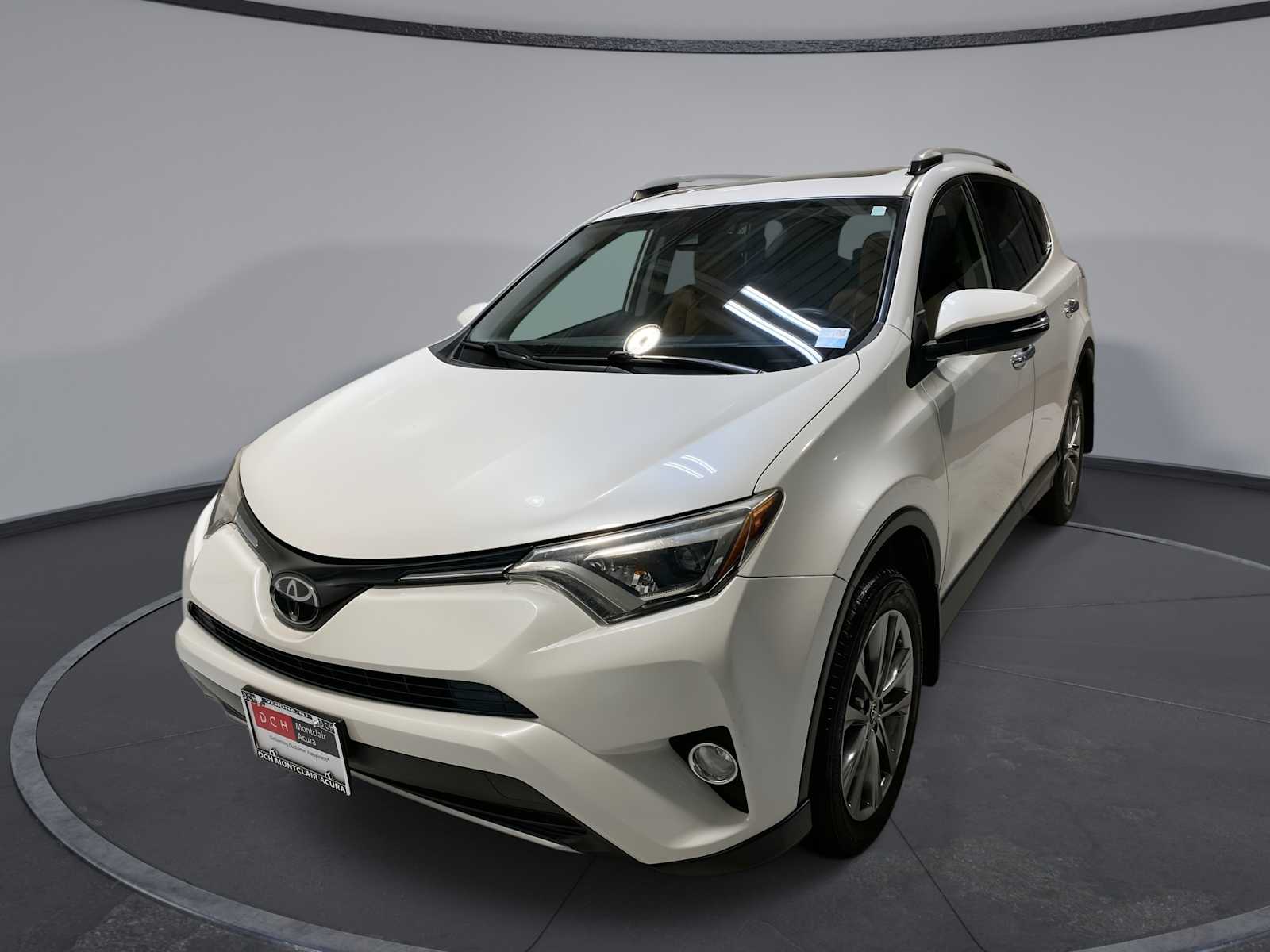 Thumbnail: 2018 Toyota RAV4 - 1