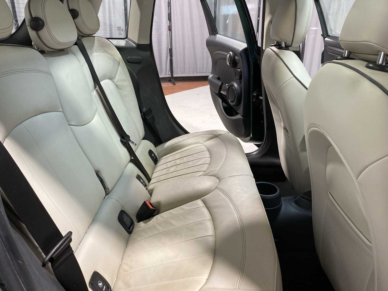 Thumbnail: 2019 MINI Cooper Hardtop - 13
