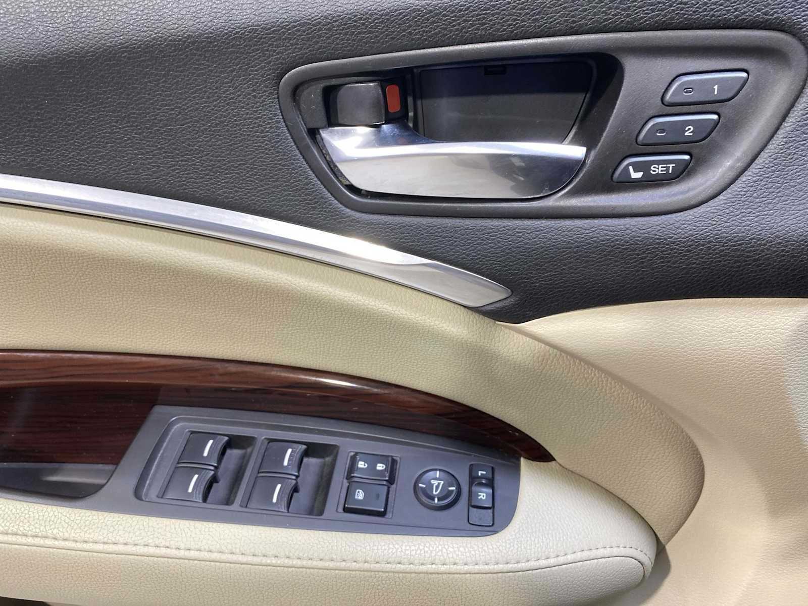 Thumbnail: 2015 Acura MDX - 23