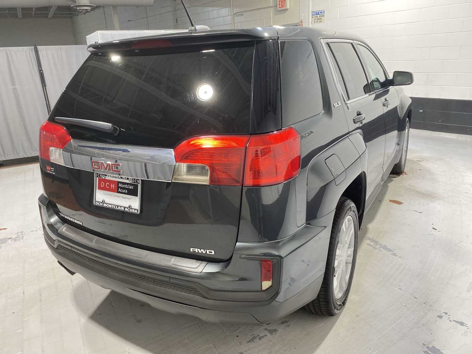 Thumbnail: 2017 GMC Terrain - 26