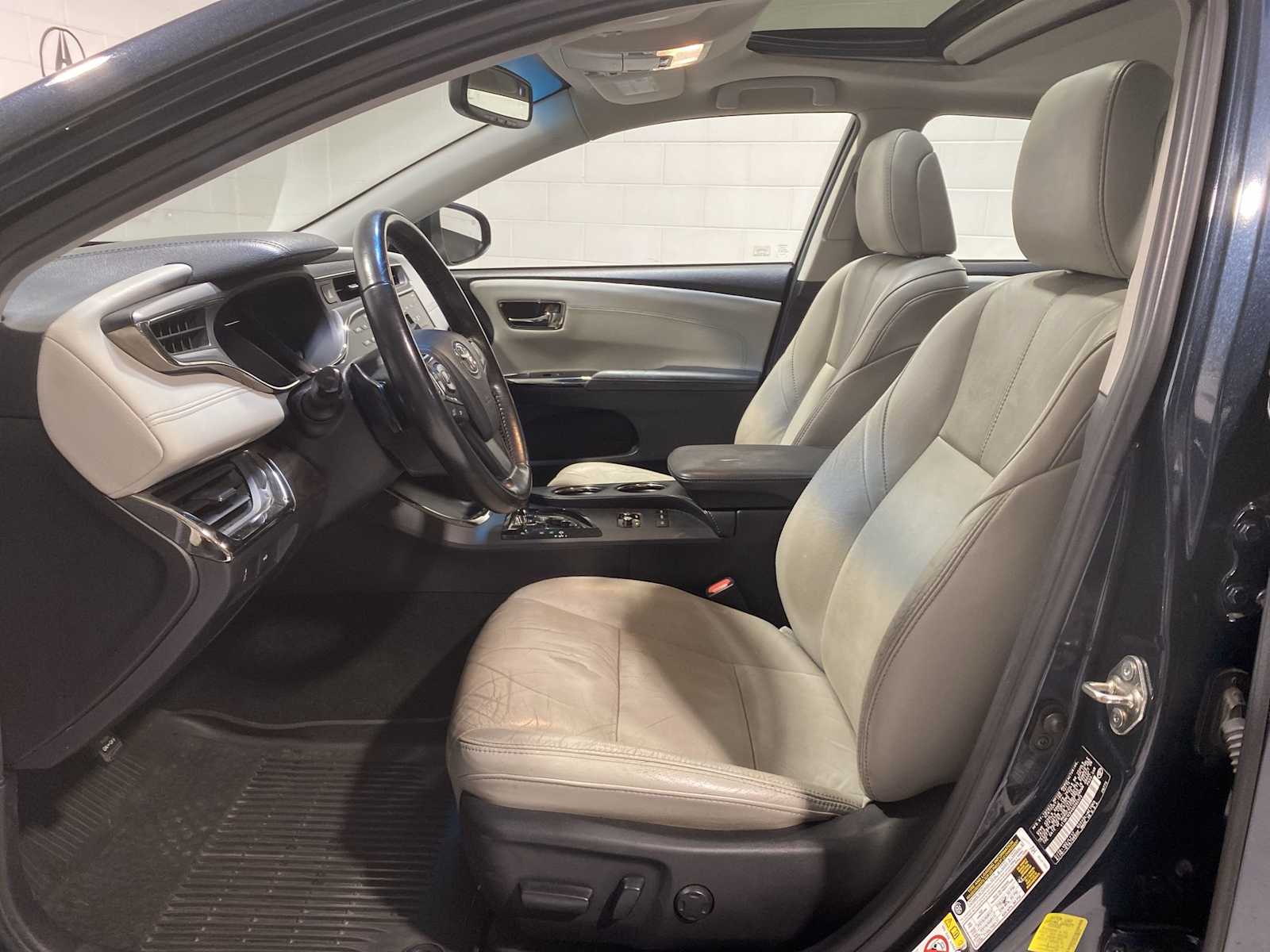 Thumbnail: 2016 Toyota Avalon - 2